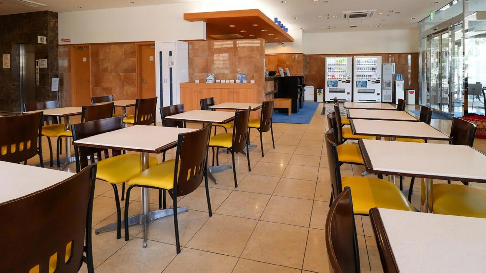 Lobby or reception in Toyoko Inn Hanshin Amagasaki Ekimae