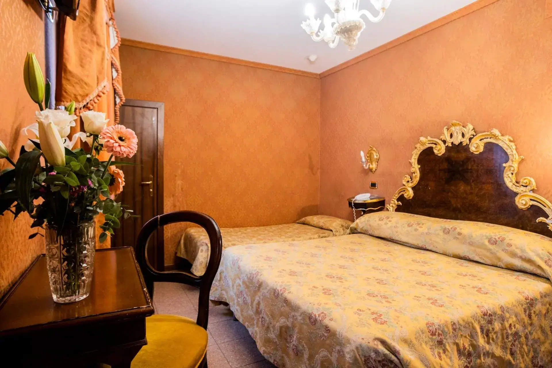 Classic Triple Room in Hotel Ateneo Classic Triple Room in Hotel Ateneo