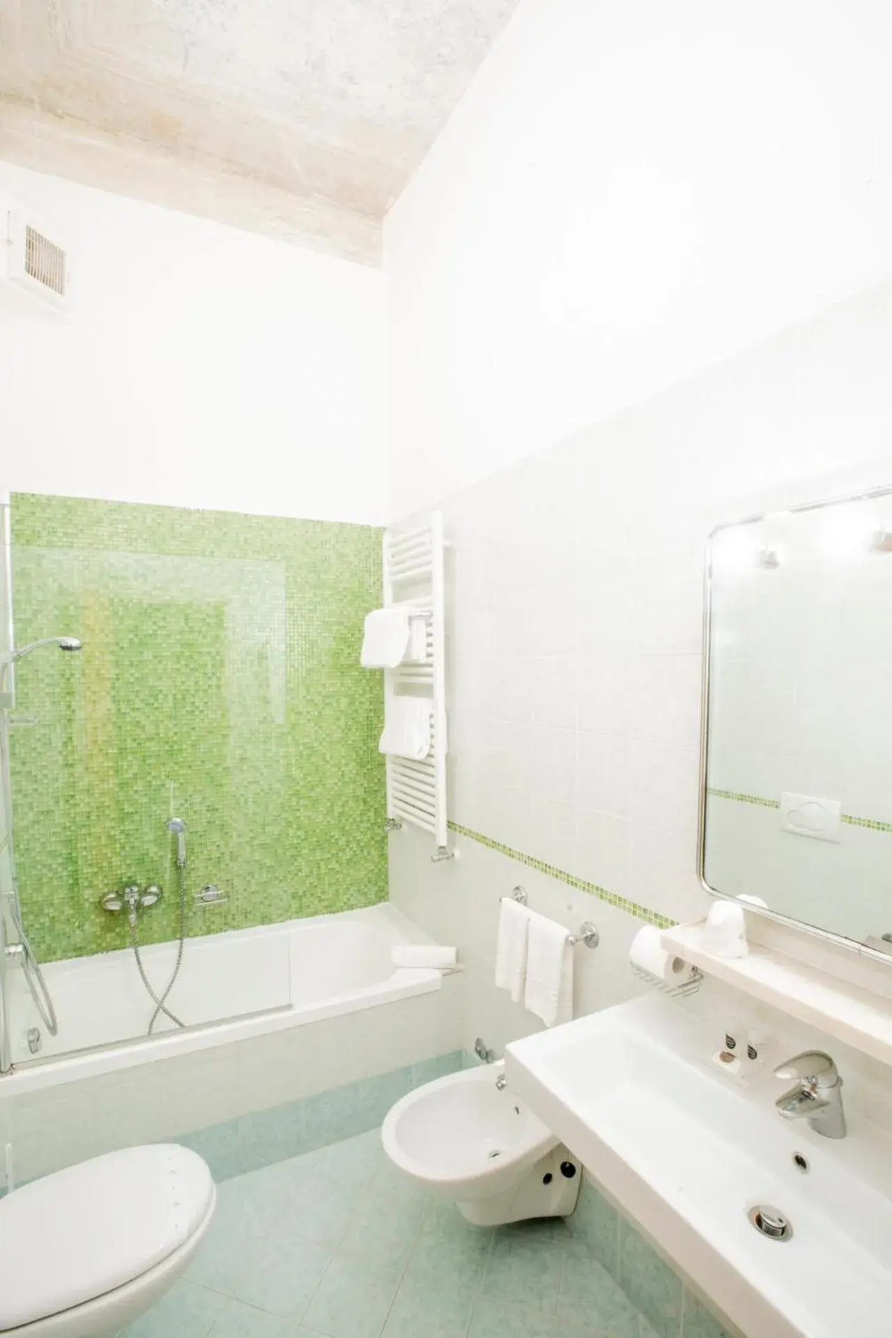 Luxury Double Room with Canal View in Hotel Ateneo Luxury Double Room with Canal View in Hotel Ateneo