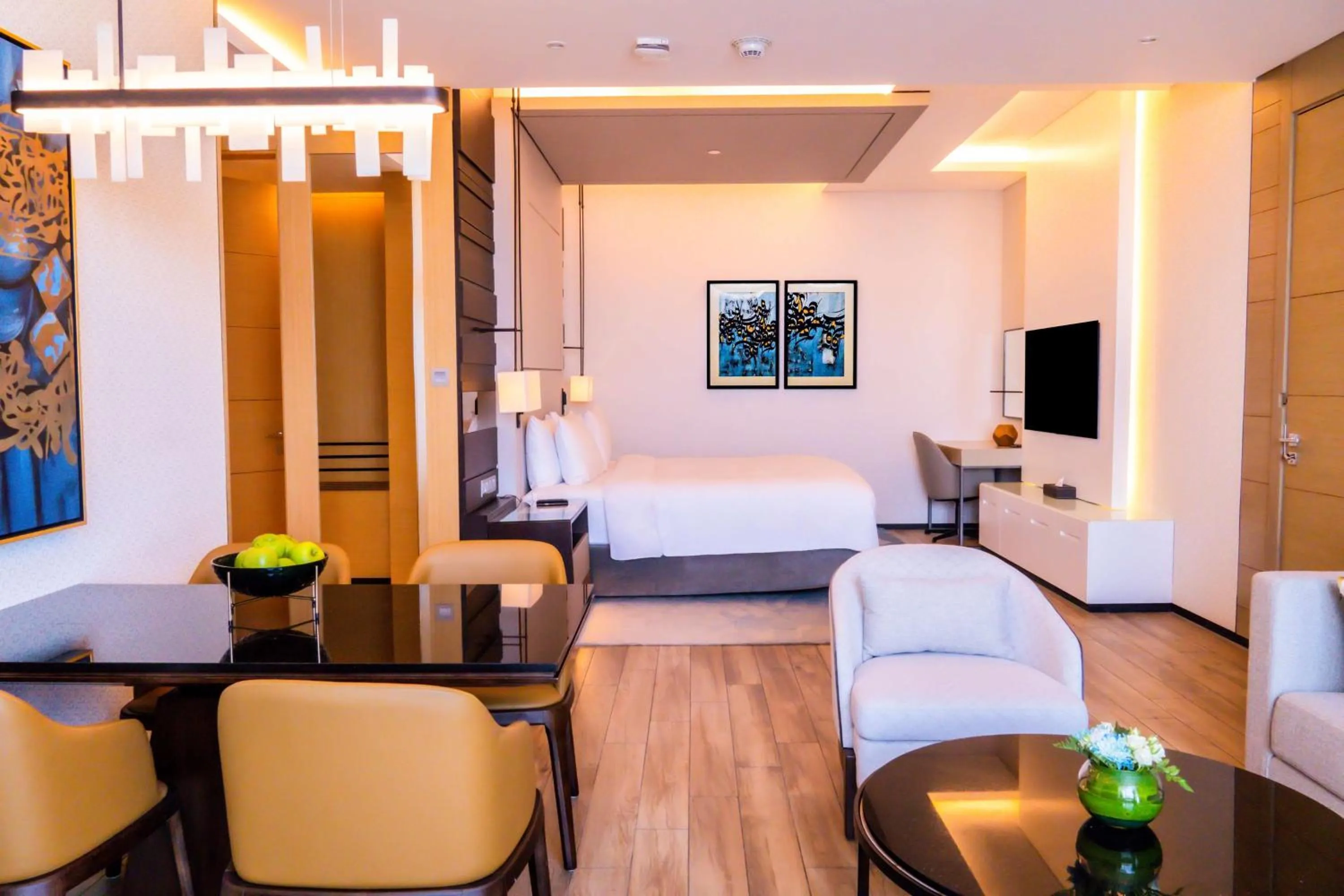 Living room, Bed in Hilton Bahrain