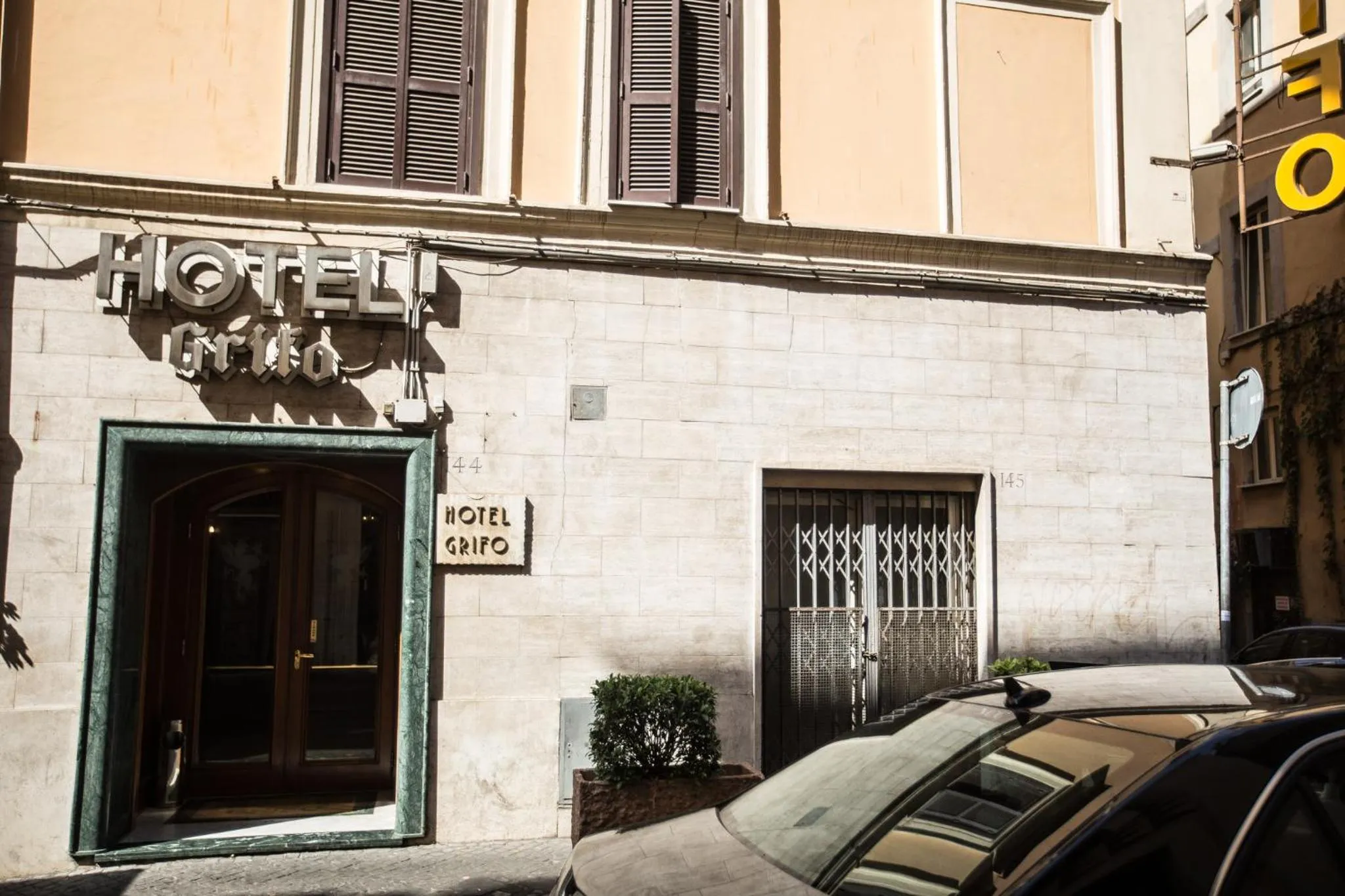 Facade/entrance in Hotel Grifo