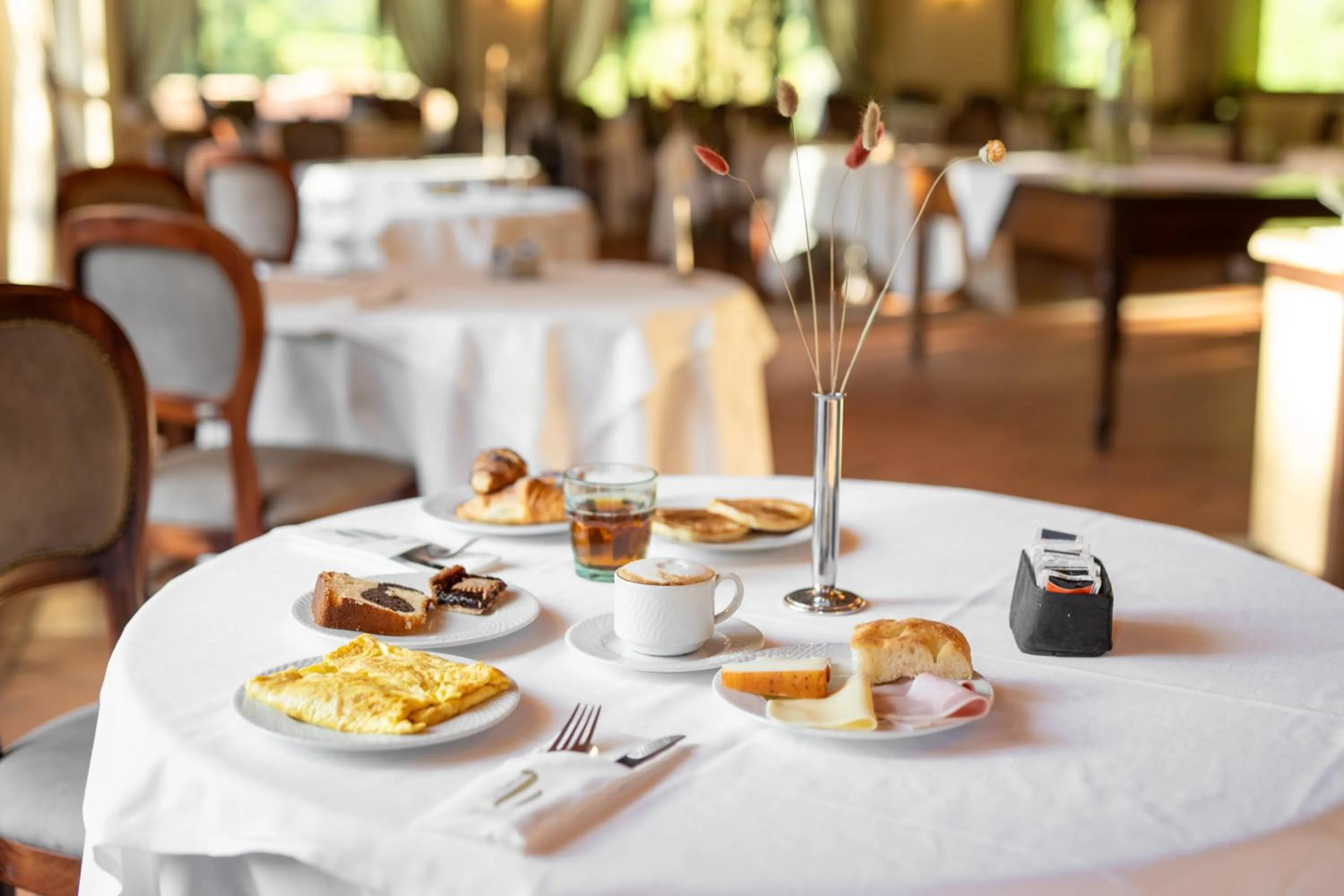 Restaurant/places to eat in Borgo San Luigi