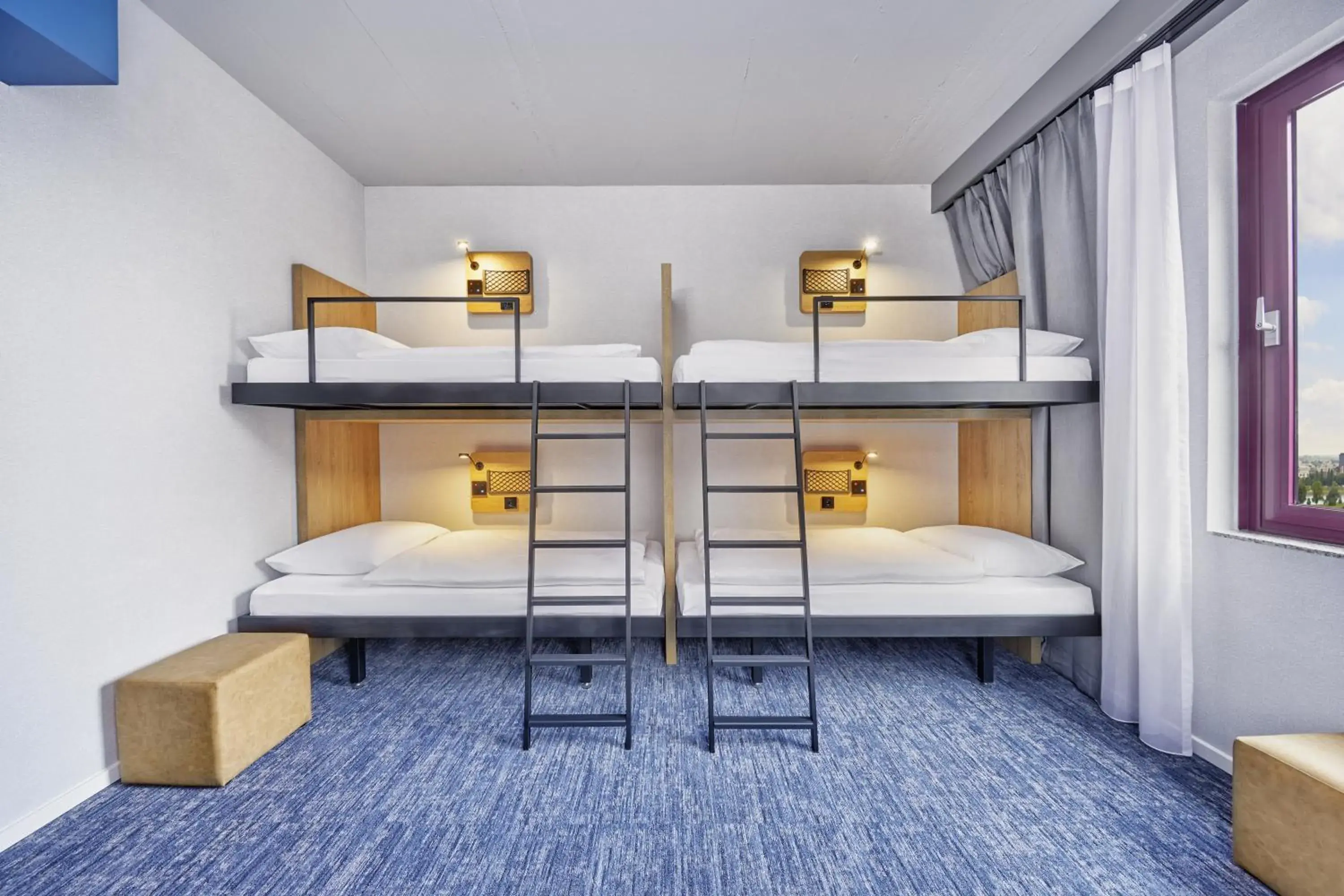 Quadruple Room in H2 Hotel Düsseldorf Seestern Quadruple Room in H2 Hotel Düsseldorf Seestern