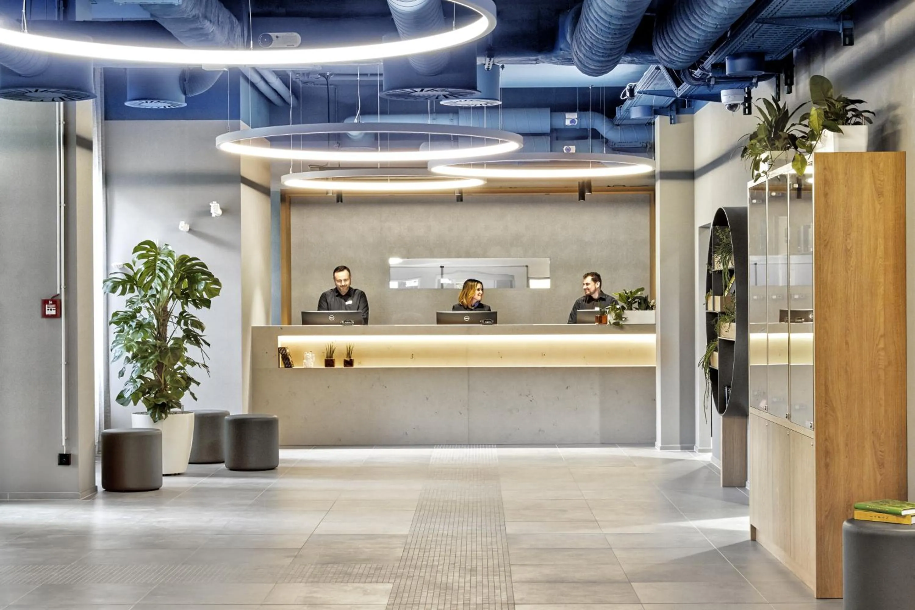 Lobby or reception in H2 Hotel Düsseldorf Seestern