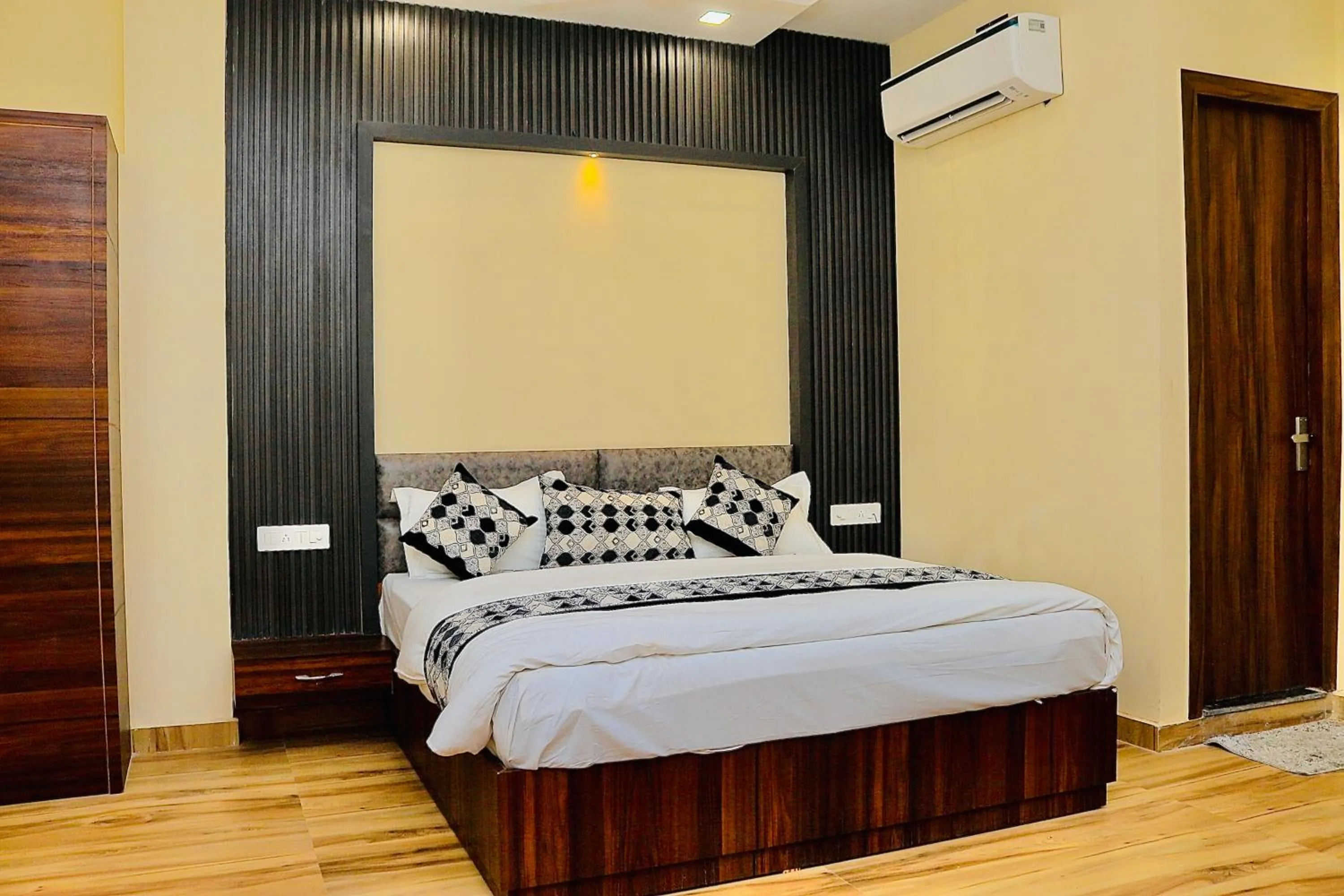 Bedroom, Bed in Hotel Lemonade