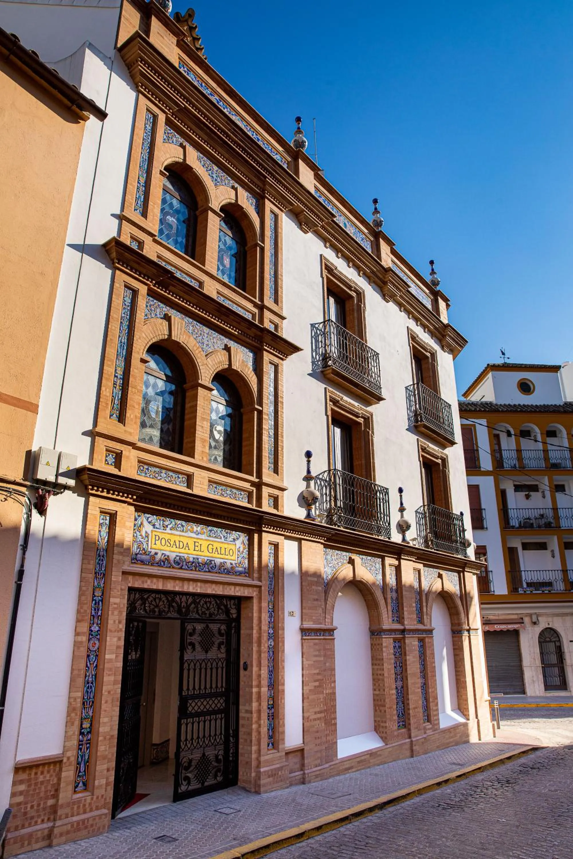 Property building in Posada Boutique El Gallo Morón