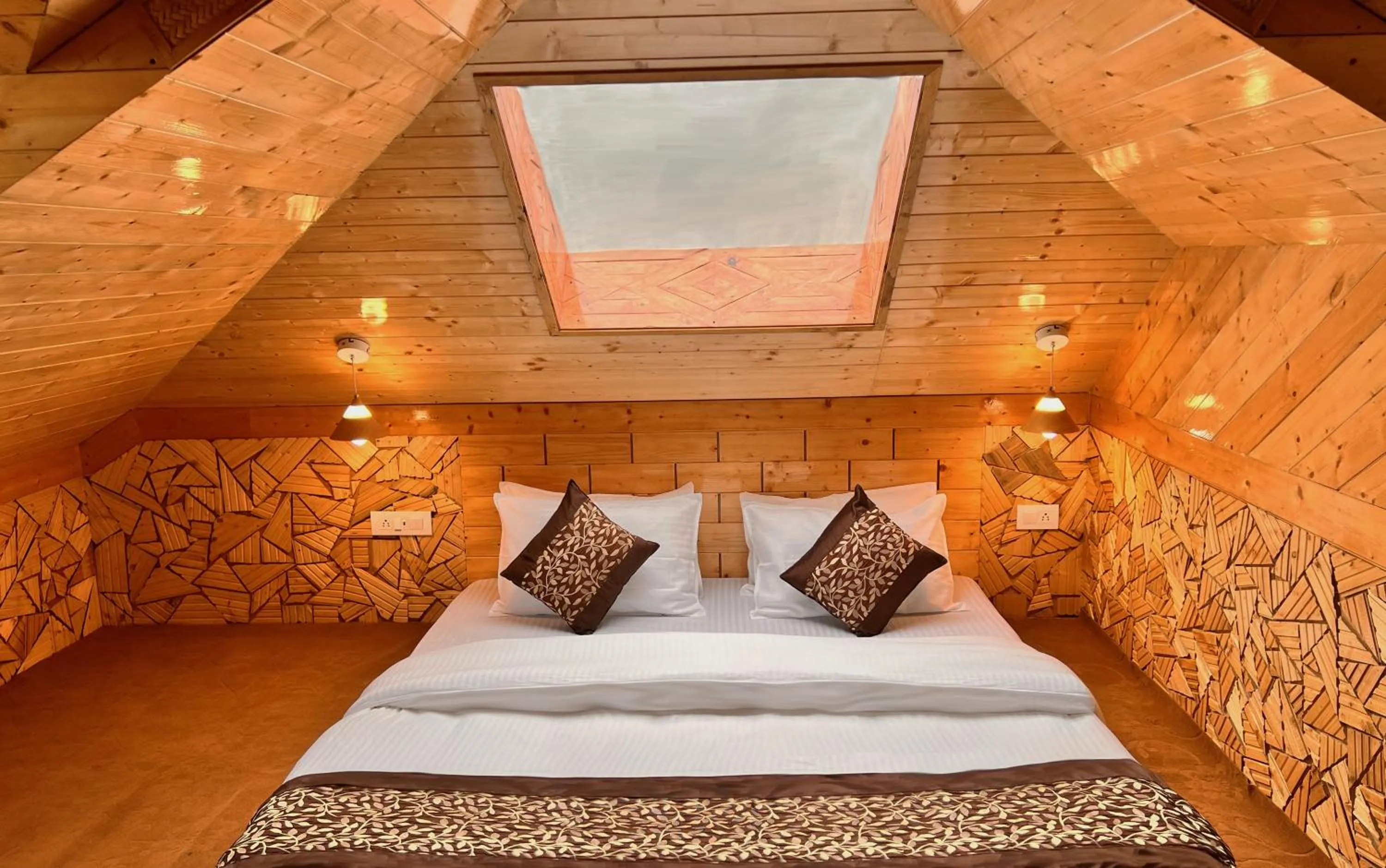 Bed in Jomotel Talai