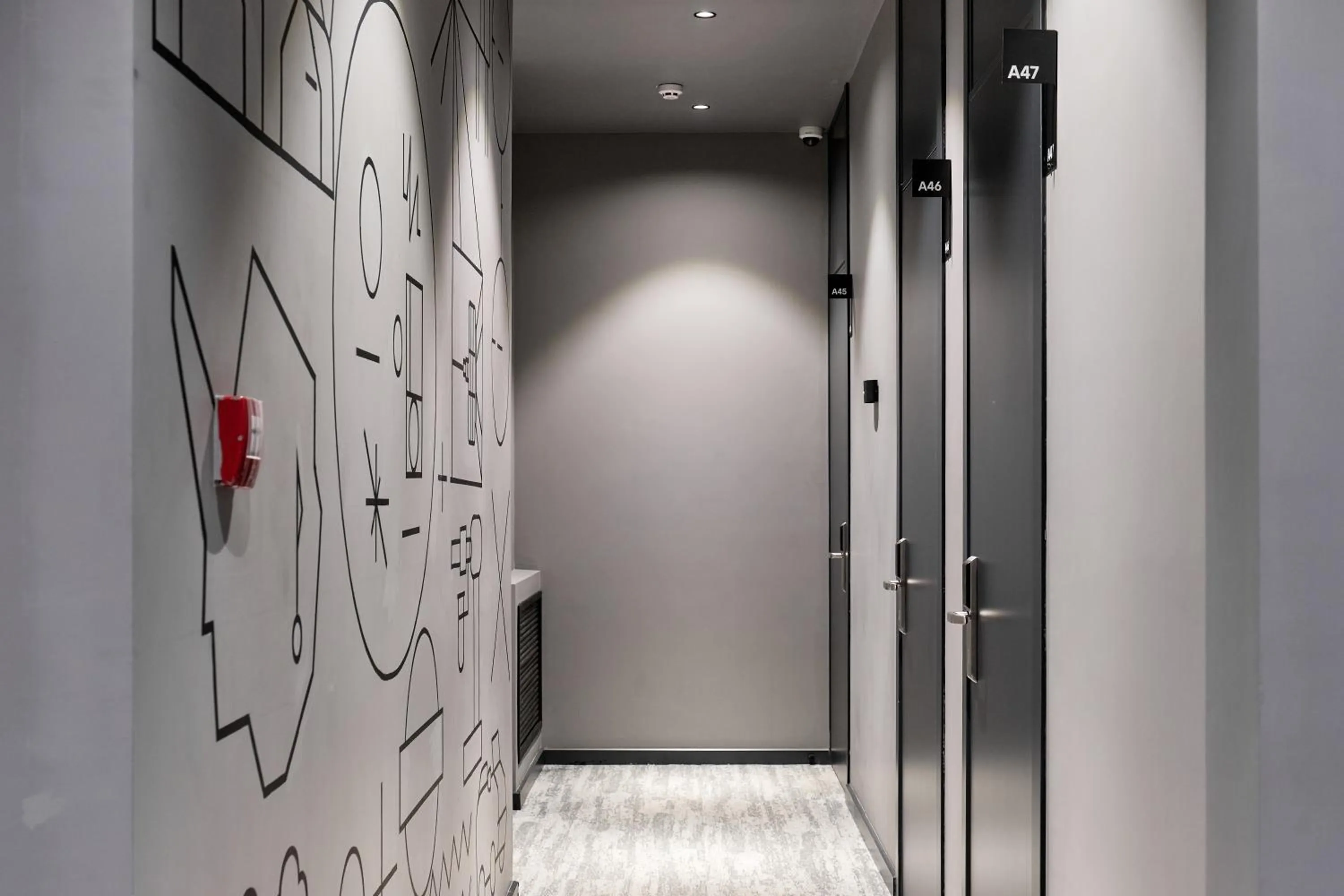 Decorative detail in Sapiens Hotel