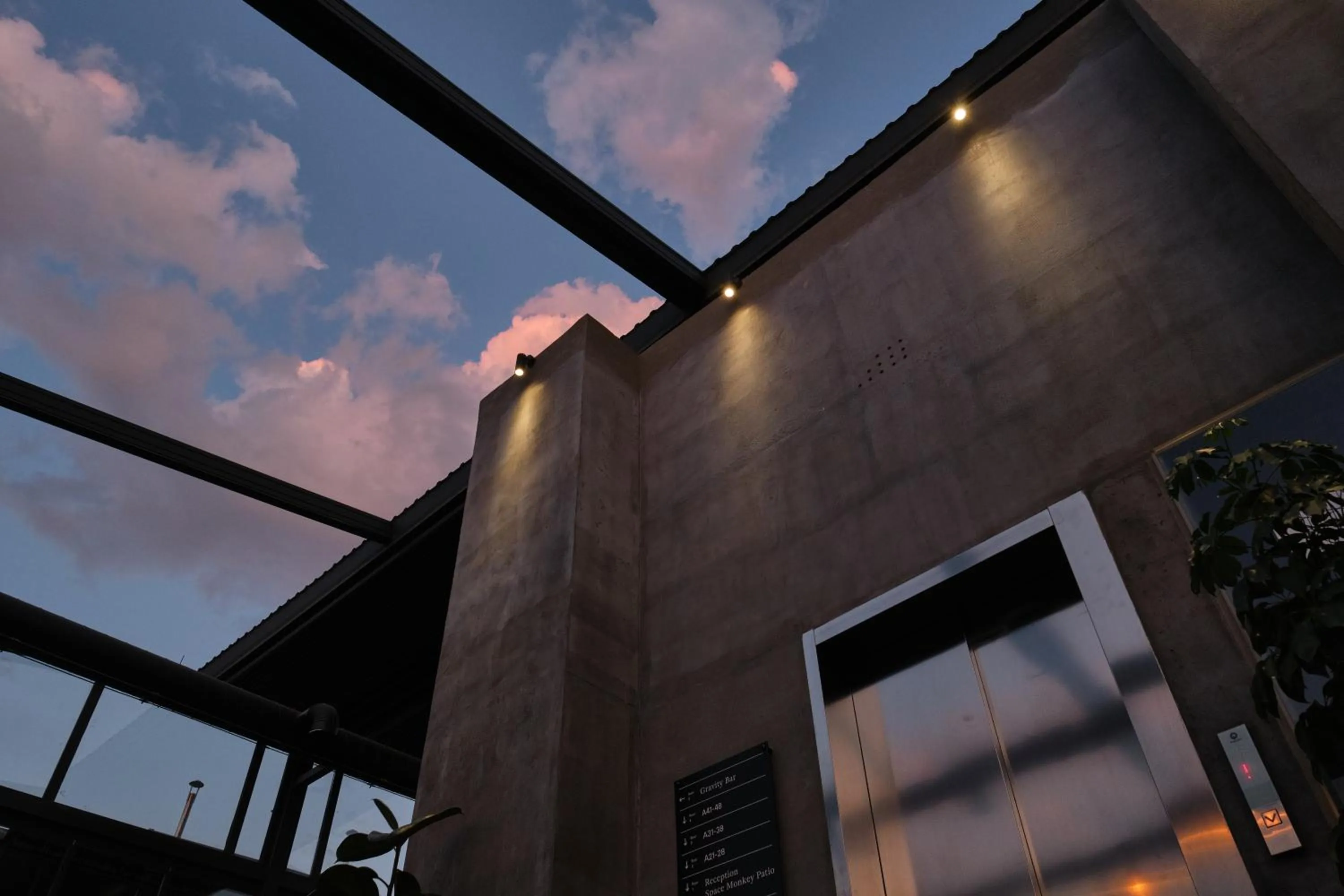 Restaurant/places to eat in Sapiens Hotel