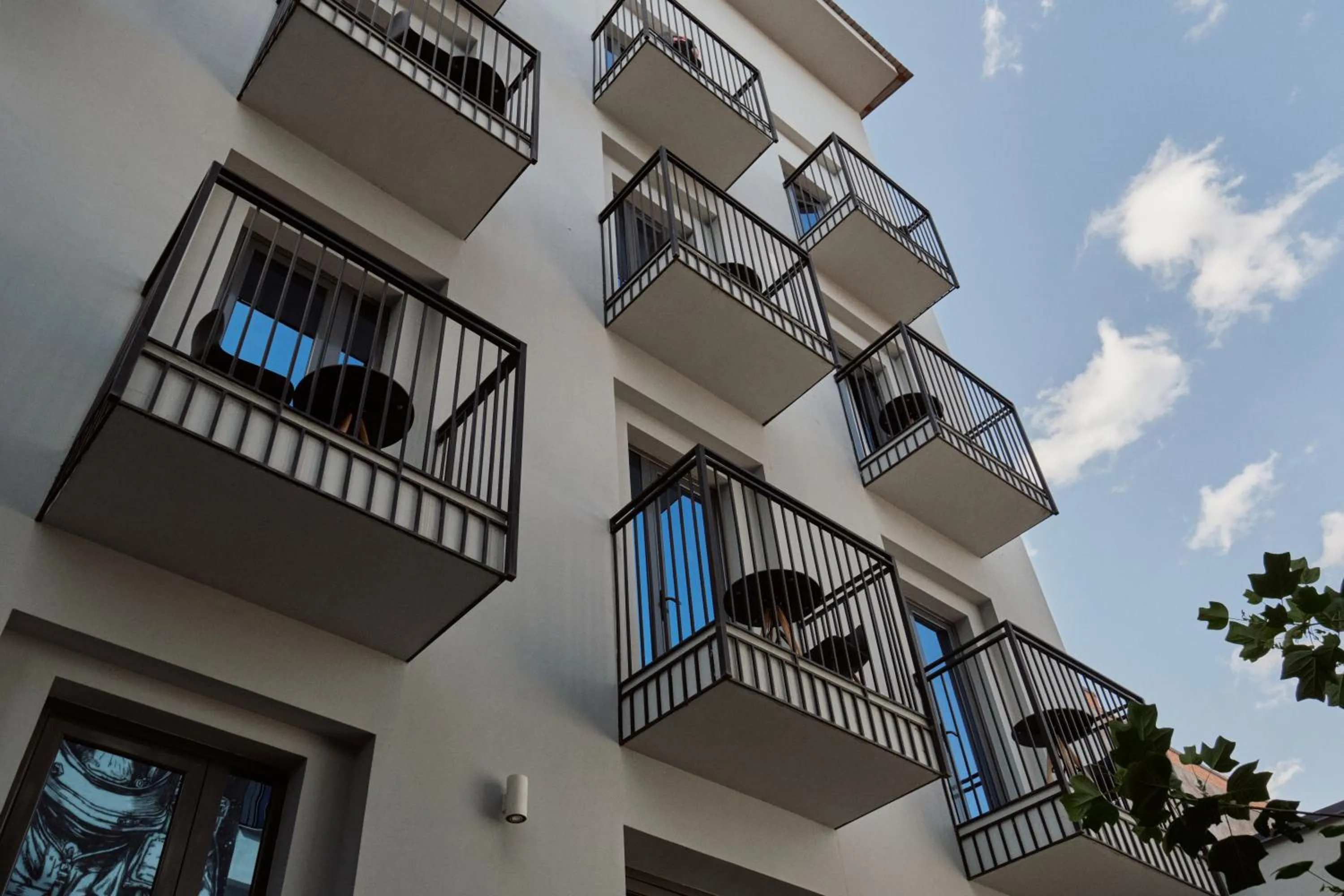 Property building in Sapiens Hotel