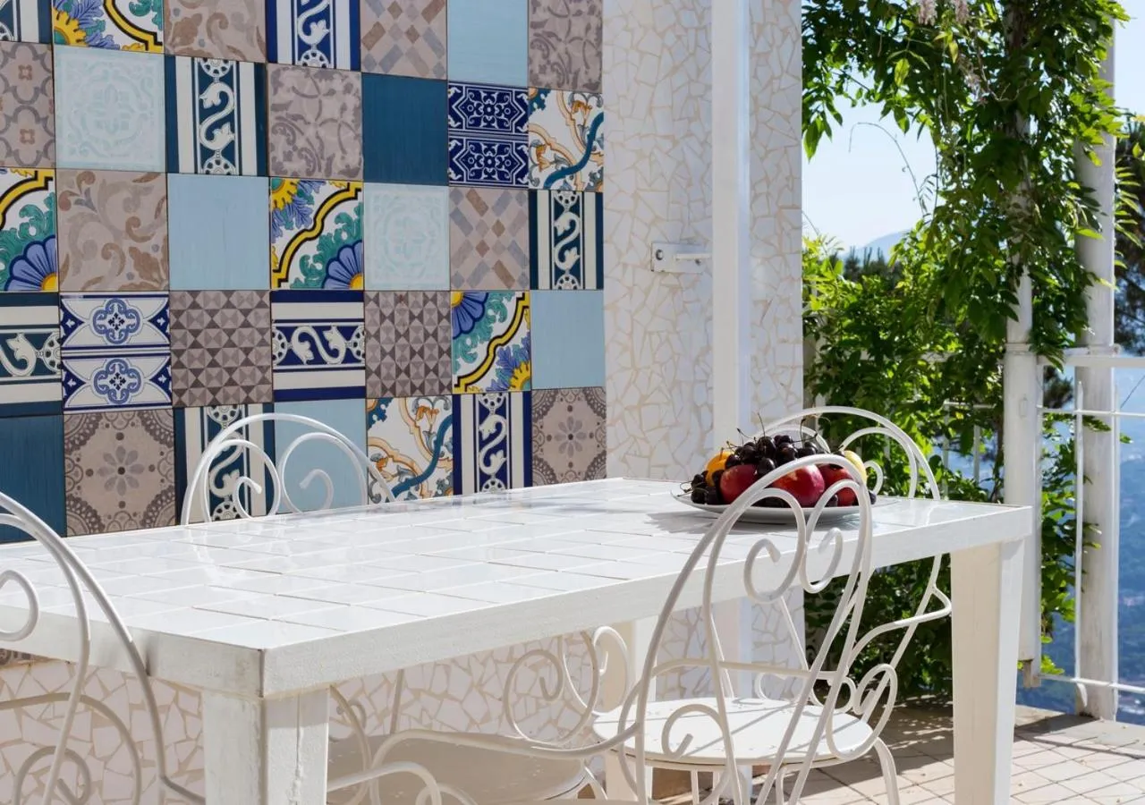 Patio in Residence Le Terrazze