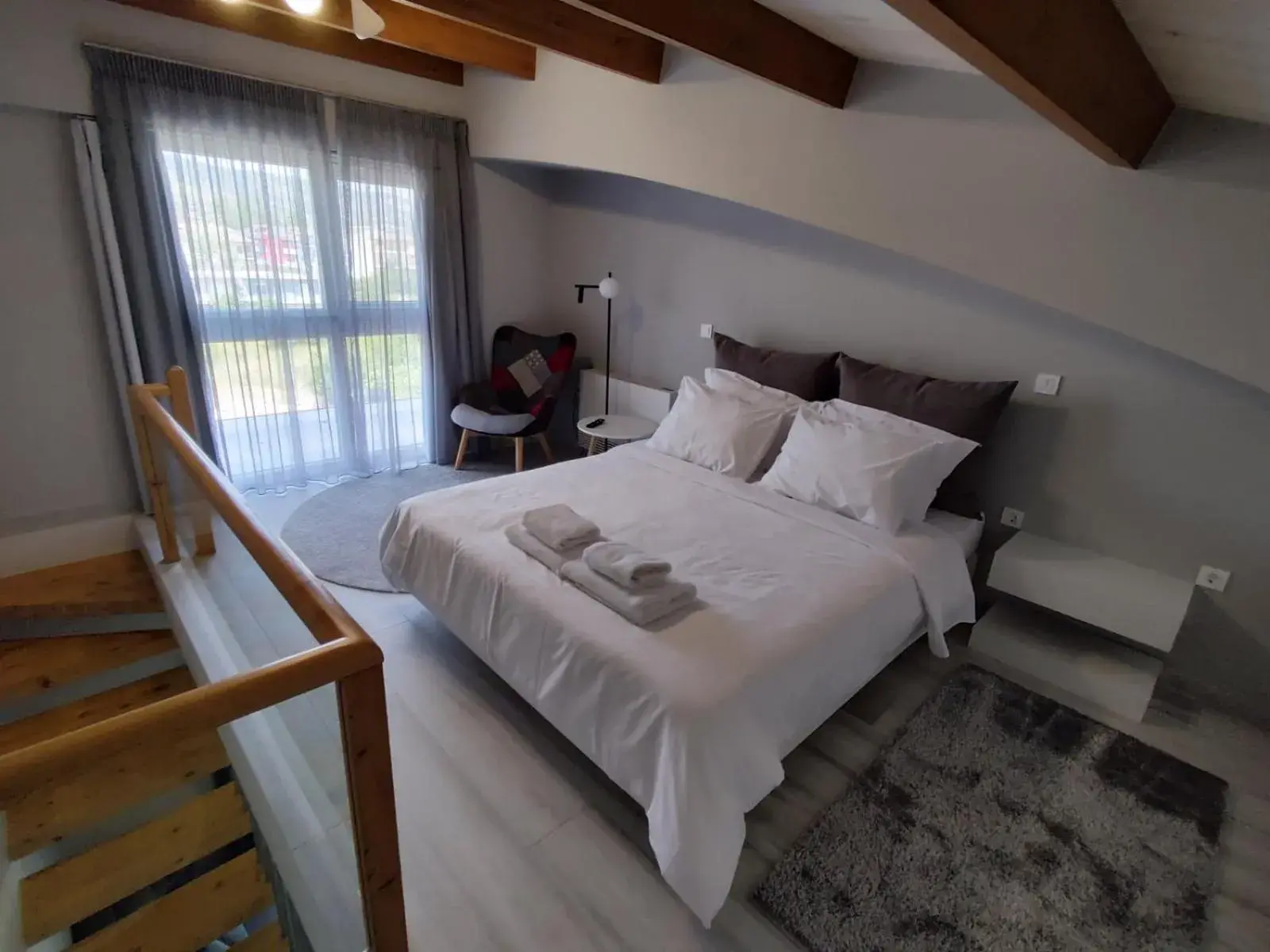 Maisonette in DIFFERENT APARTMENTS Maisonette in DIFFERENT APARTMENTS