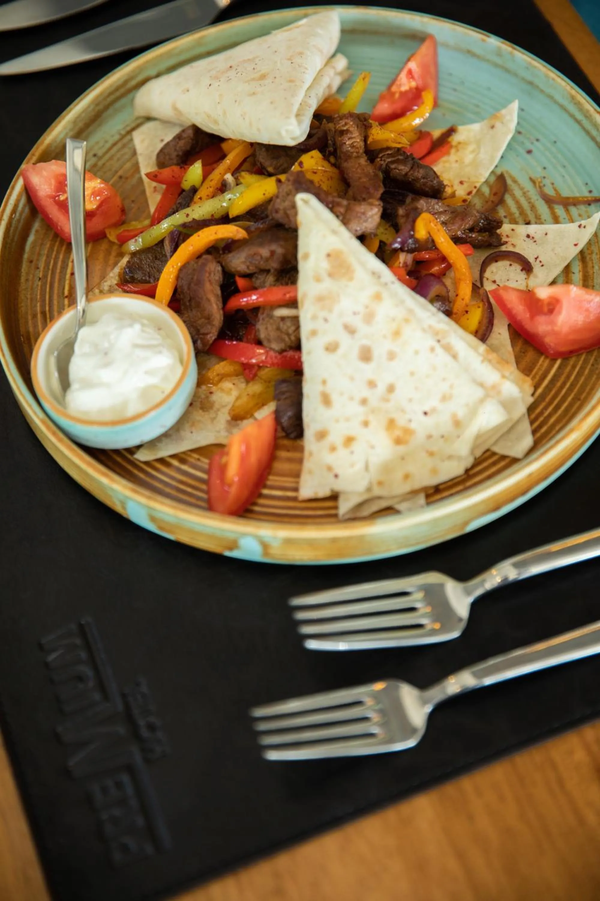 Restaurant/places to eat in Premium Hotel Ganja