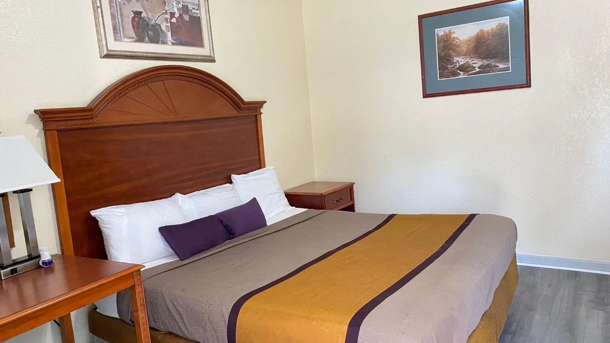 Budget Inn Express