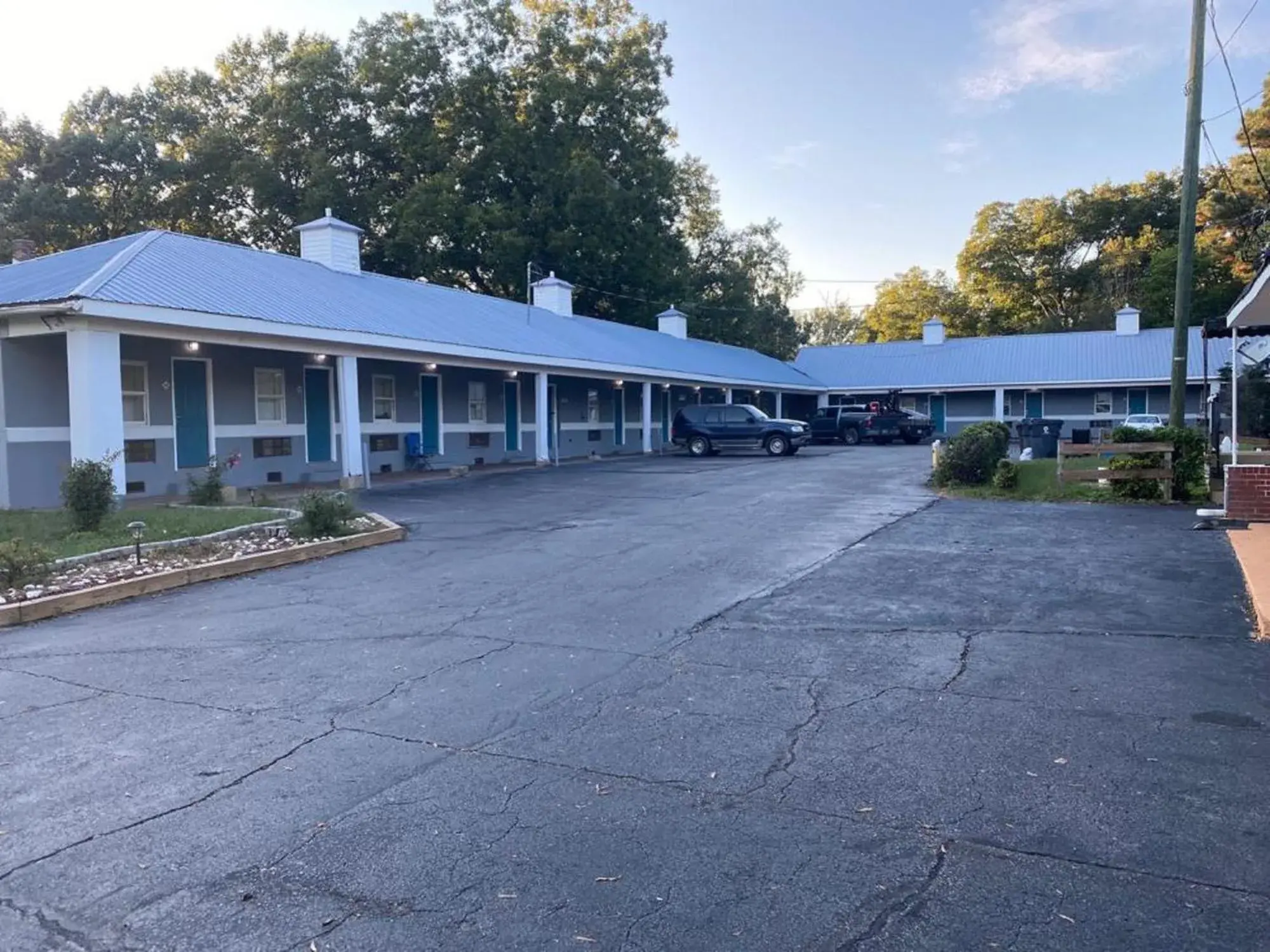 Budget Inn Express Budget Inn Express