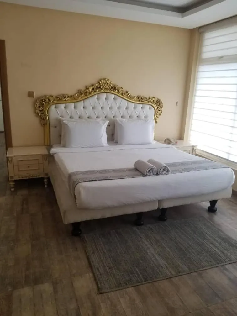 Bed in Ellyxville Hotel