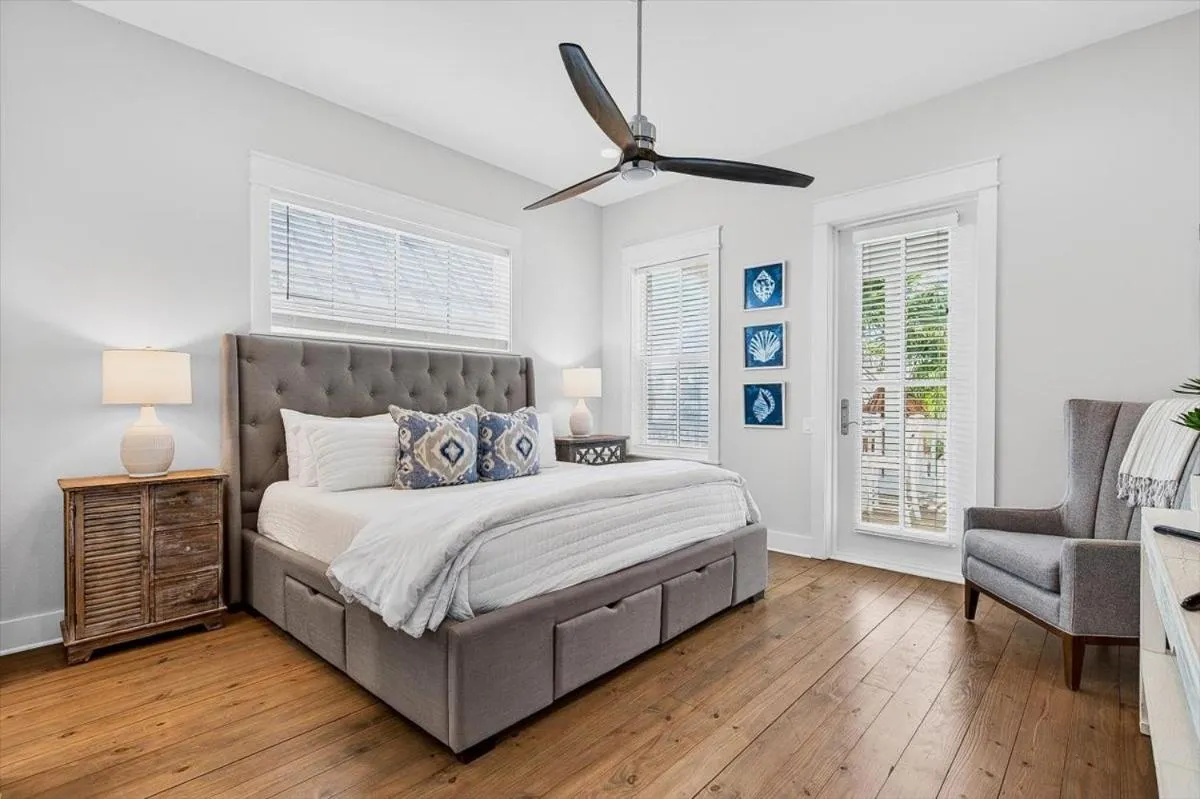 Other, Bed in High Tide 243 HI