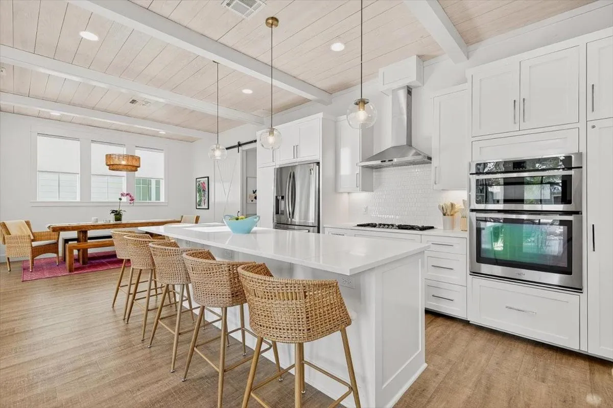 Other in La Ola 261 BE