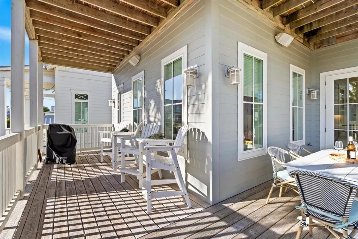 Other in La Ola 261 BE