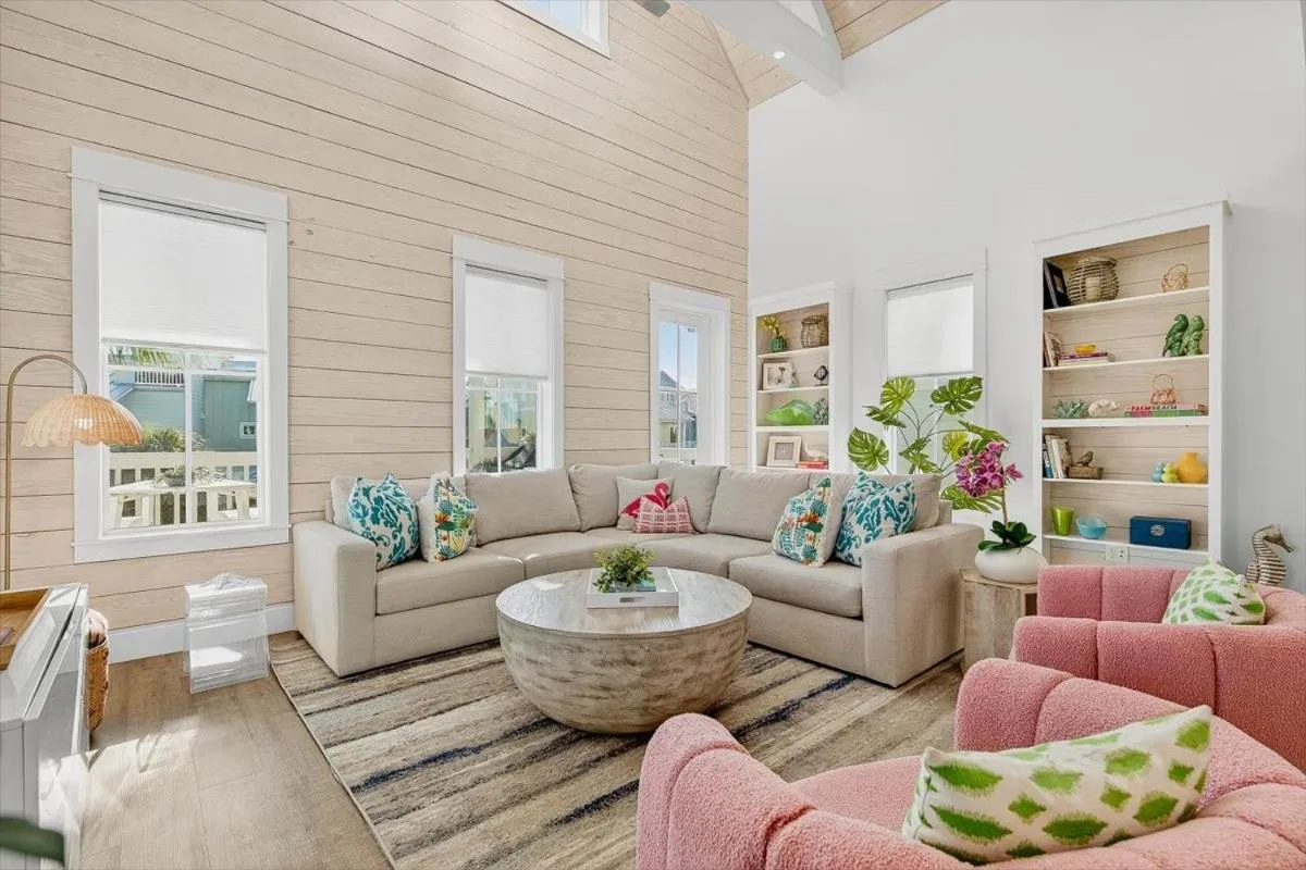 Other in La Ola 261 BE