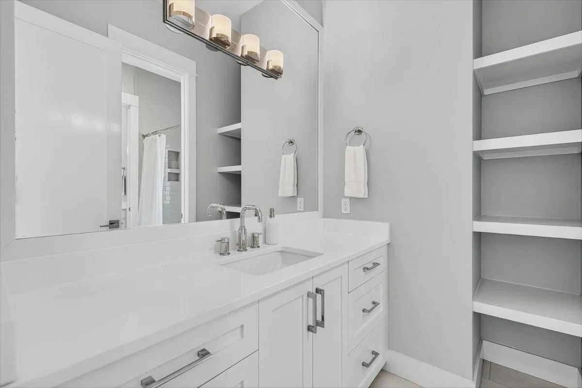 Other in La Ola 261 BE