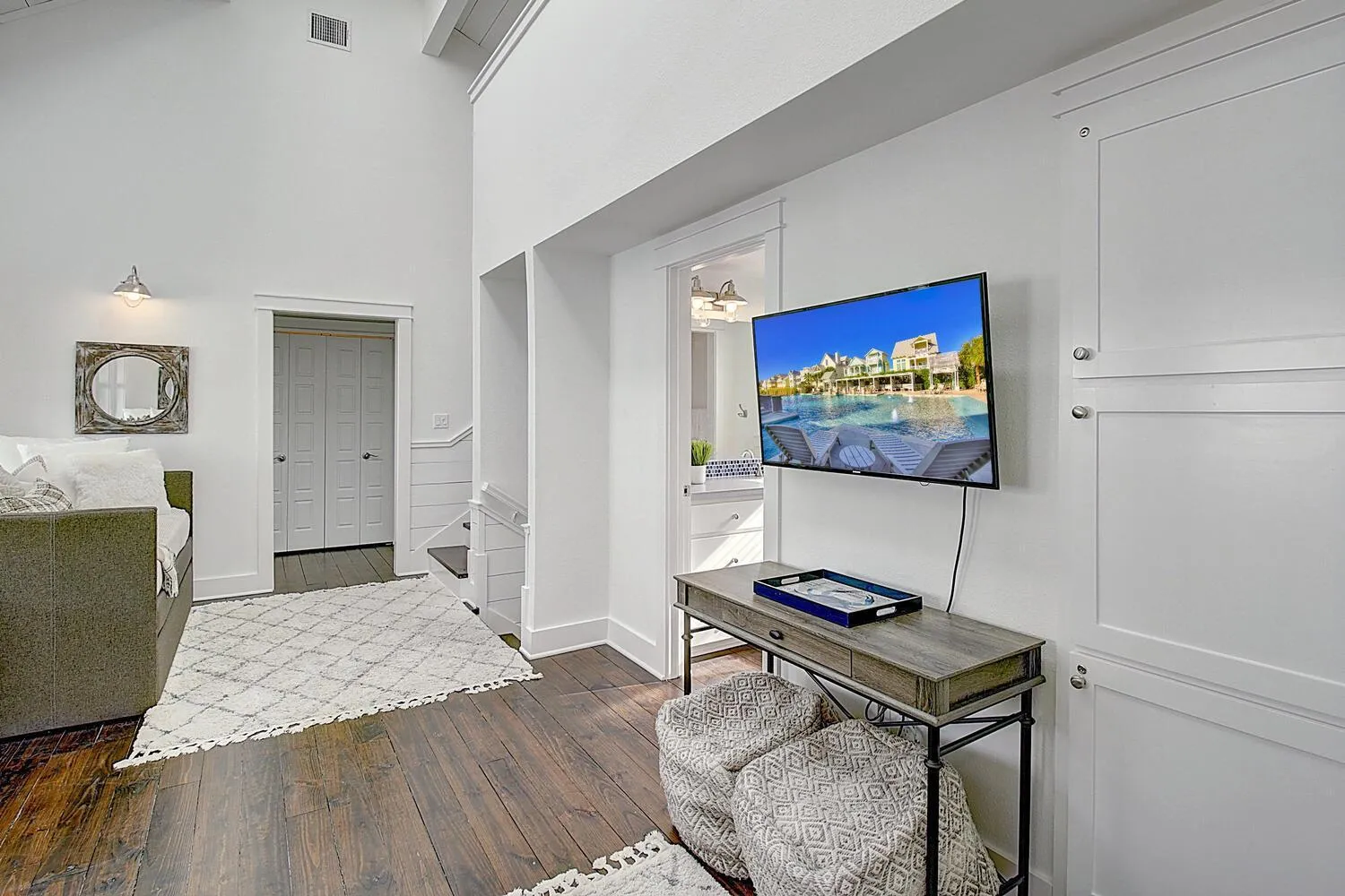 Other, Bed in No Limit 251 BE