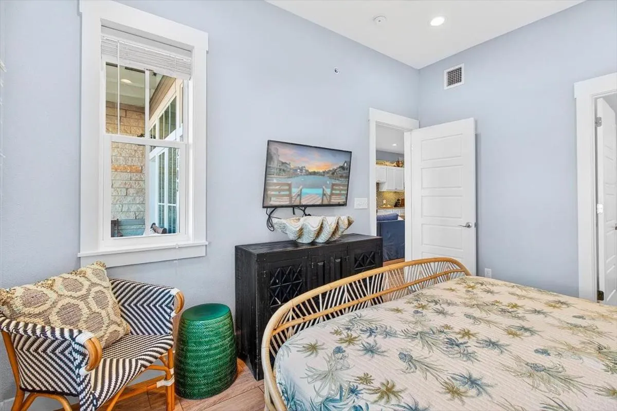 Other, Bed in Saltwater Cove TC 2103