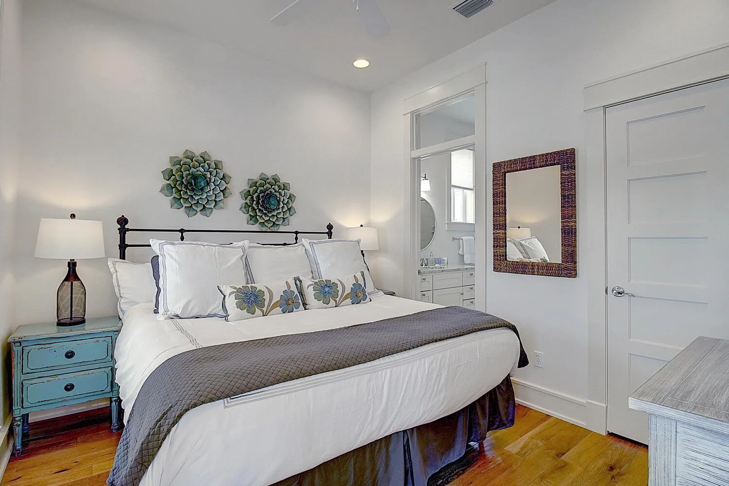 Other, Bed in Sippin on Sunshine 164 BE