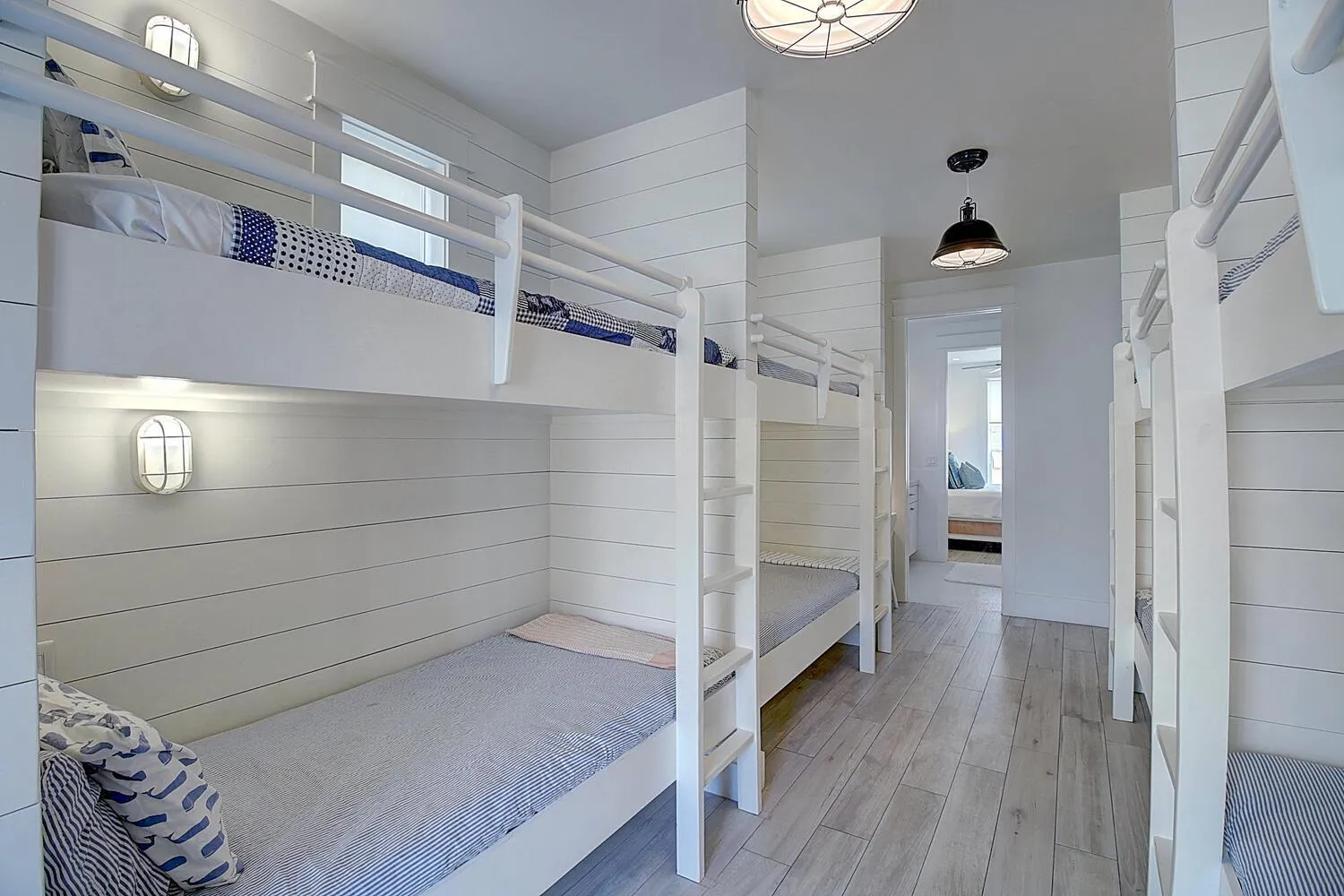 Other, Bed in Southern Charm 259 BE