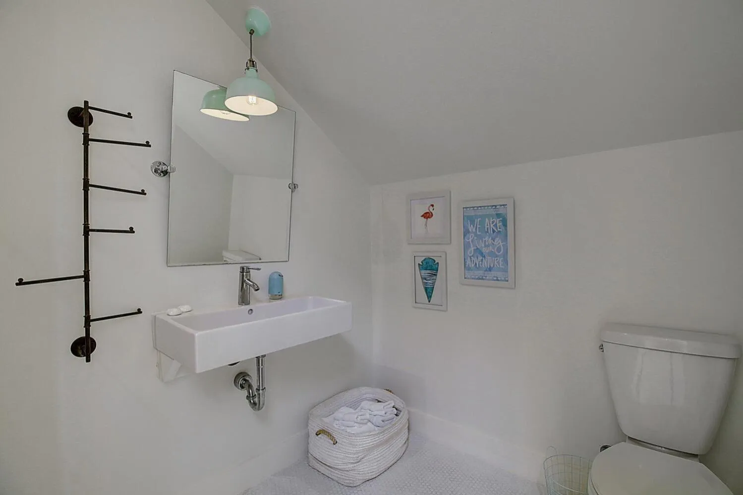 Other in Southern Charm 259 BE