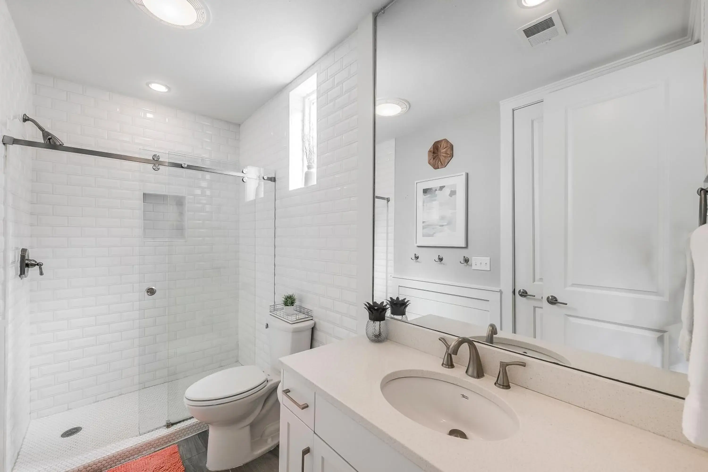 The Hideout TC 10101 The Hideout TC 10101