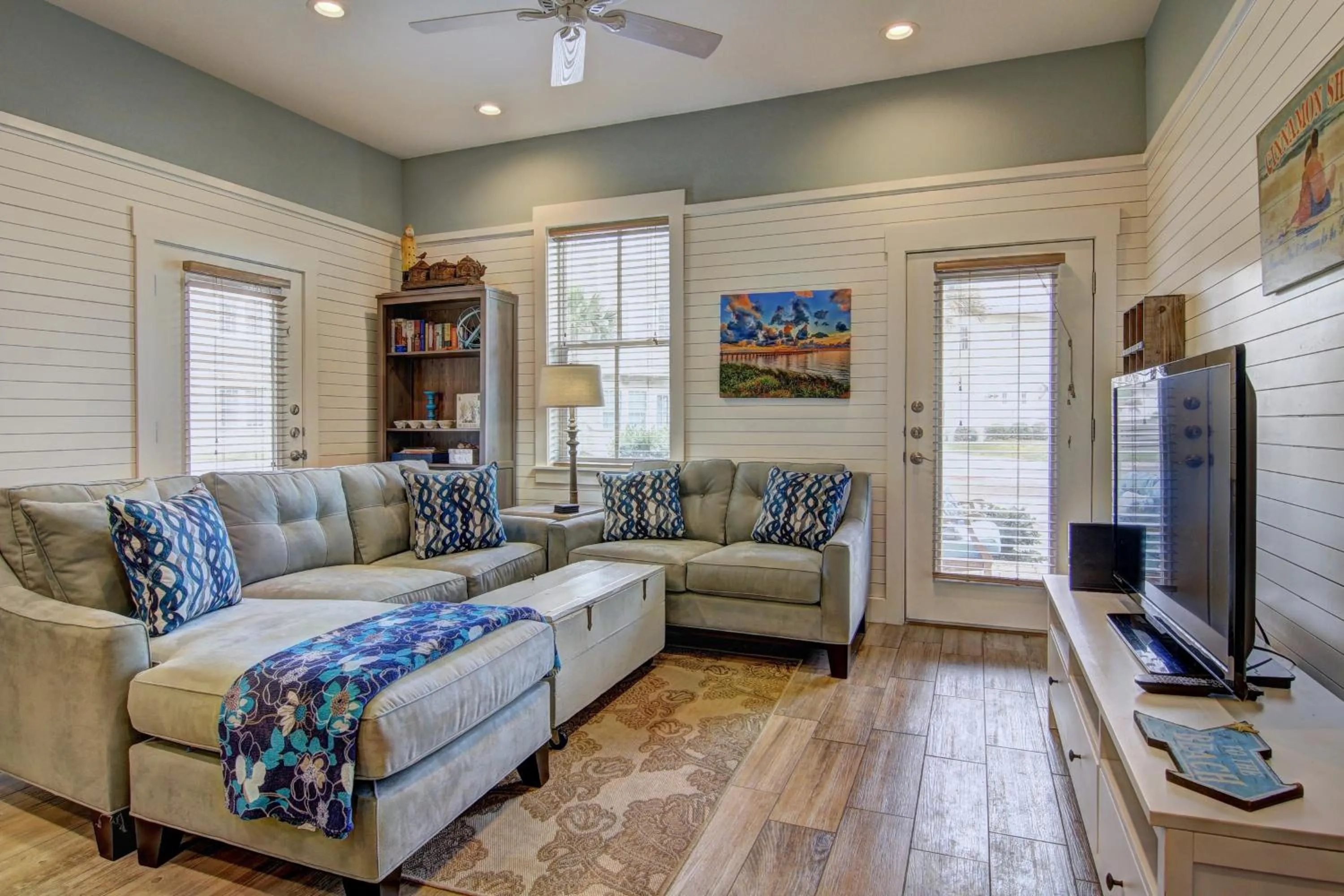 Other in Watercolor Bungalow TC 2101