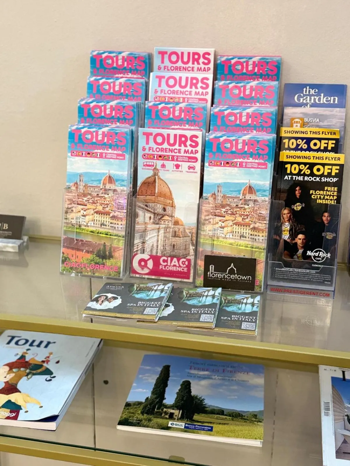 Text overlay in Hotel Brooklyn