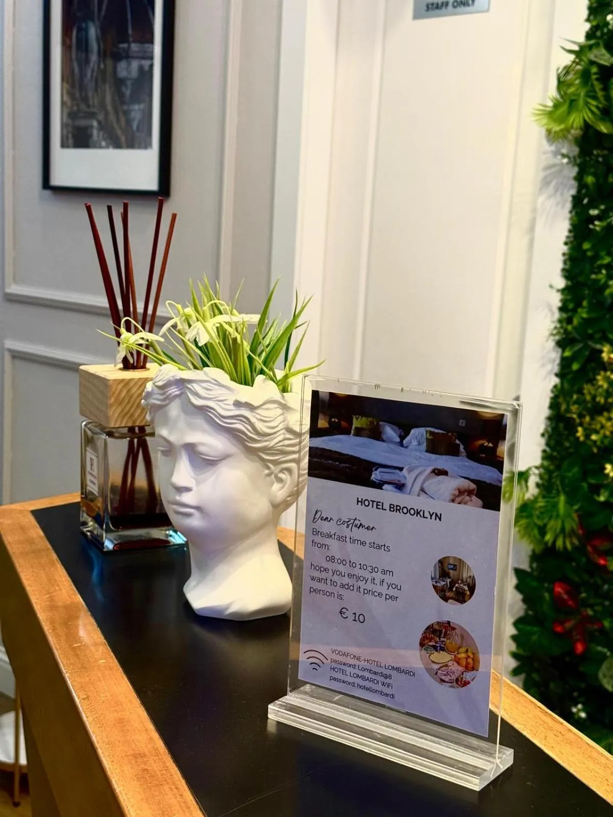 Decorative detail in Hotel Brooklyn