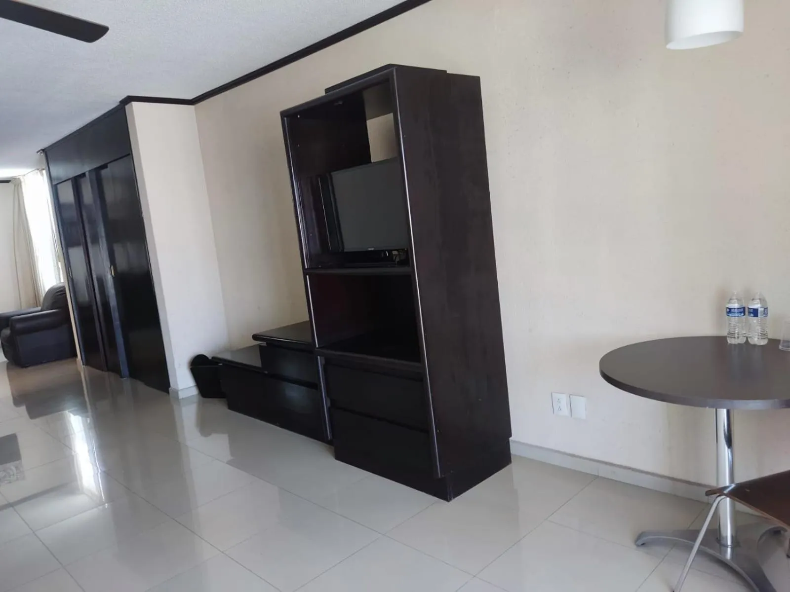 TV and multimedia in Hotel Mary Celaya