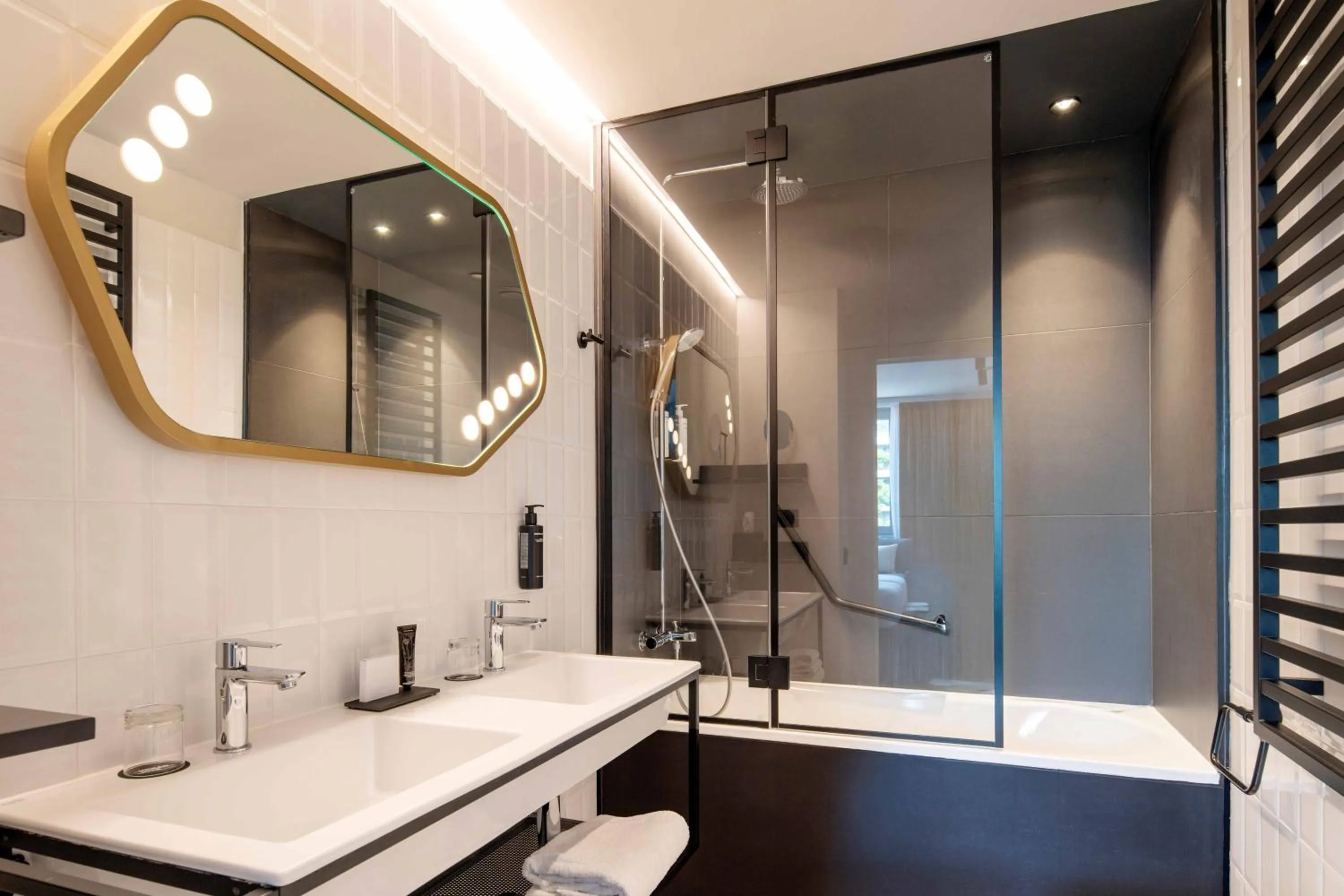 Bathroom in Urban Hive Milano