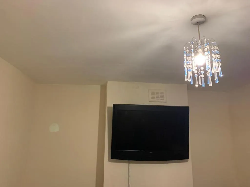 Busy Bee - Guest House - Self Service