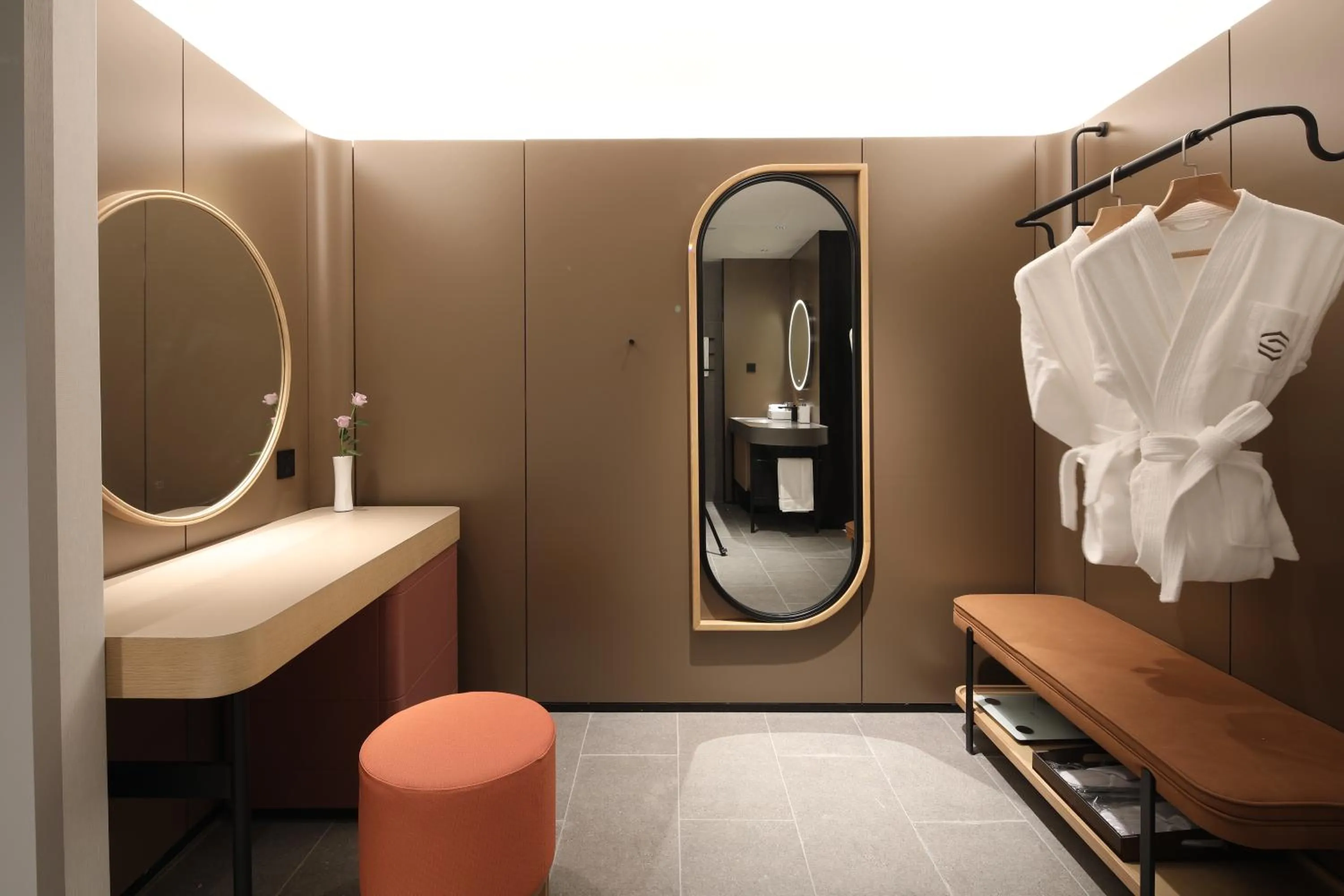 Bathroom in Sunstone Plaza Hotel