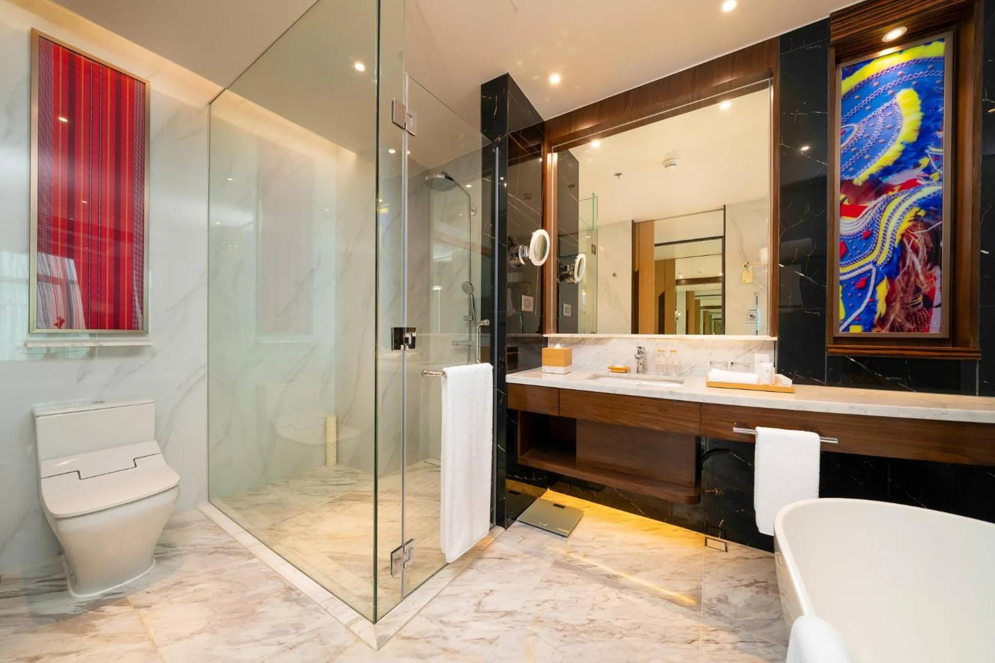 Bathroom in Fili Hotel at Nustar Cebu