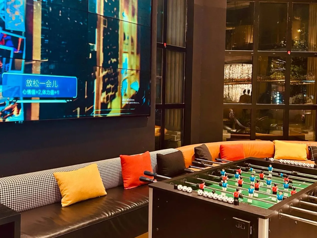 Evening entertainment in CitiGo Hotel Shanghai Jinqiao Jiayou