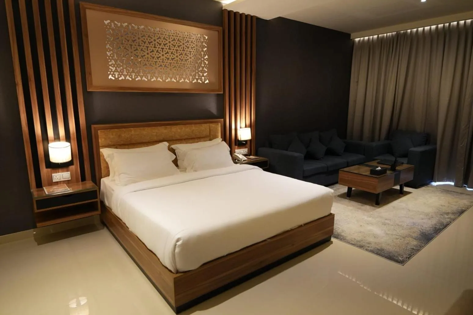 Bed in The Plaza Hotel & Resort