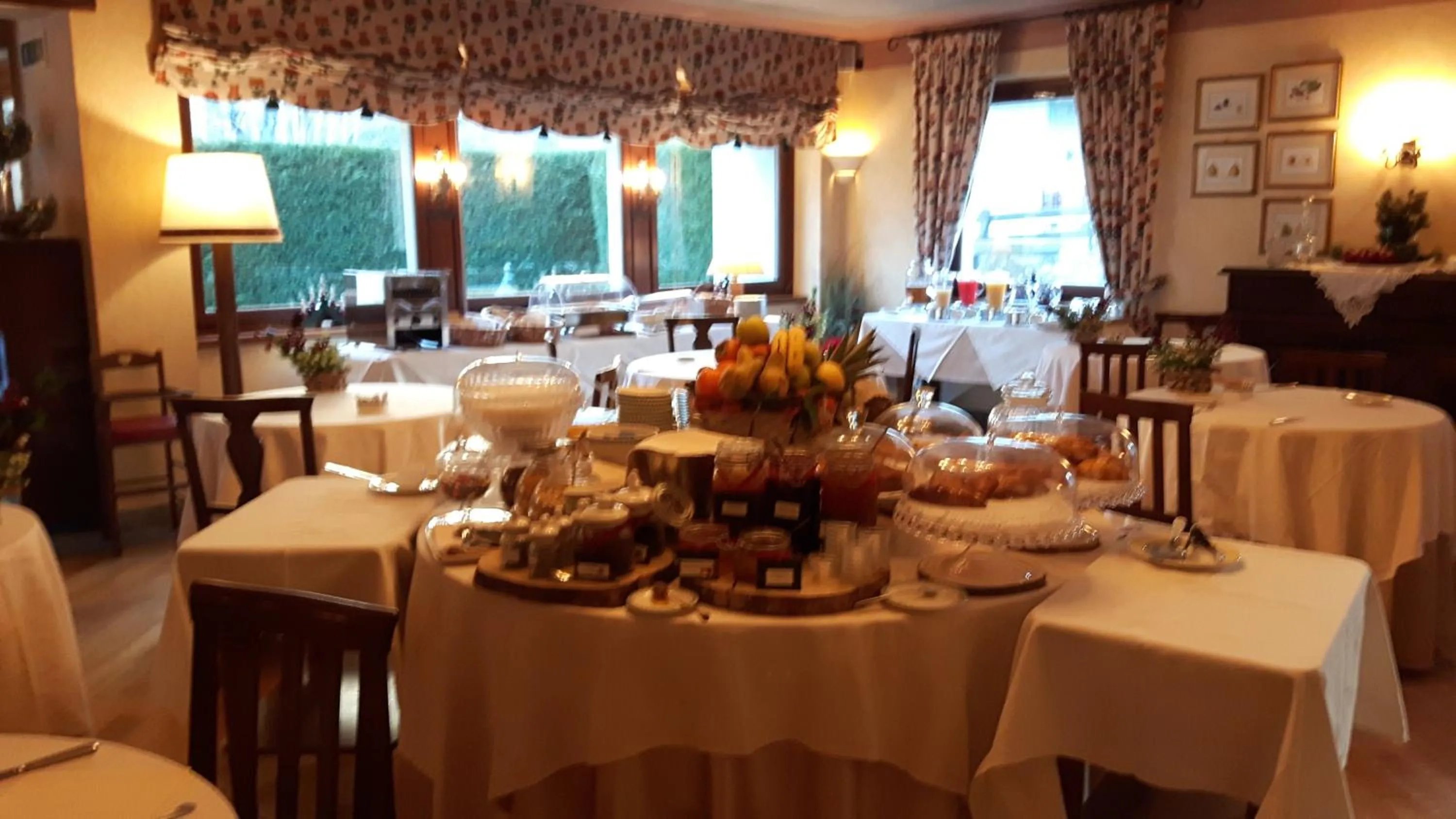 Restaurant/places to eat in Villa Novecento Romantic Hotel - Estella Hotel Collection & Experience