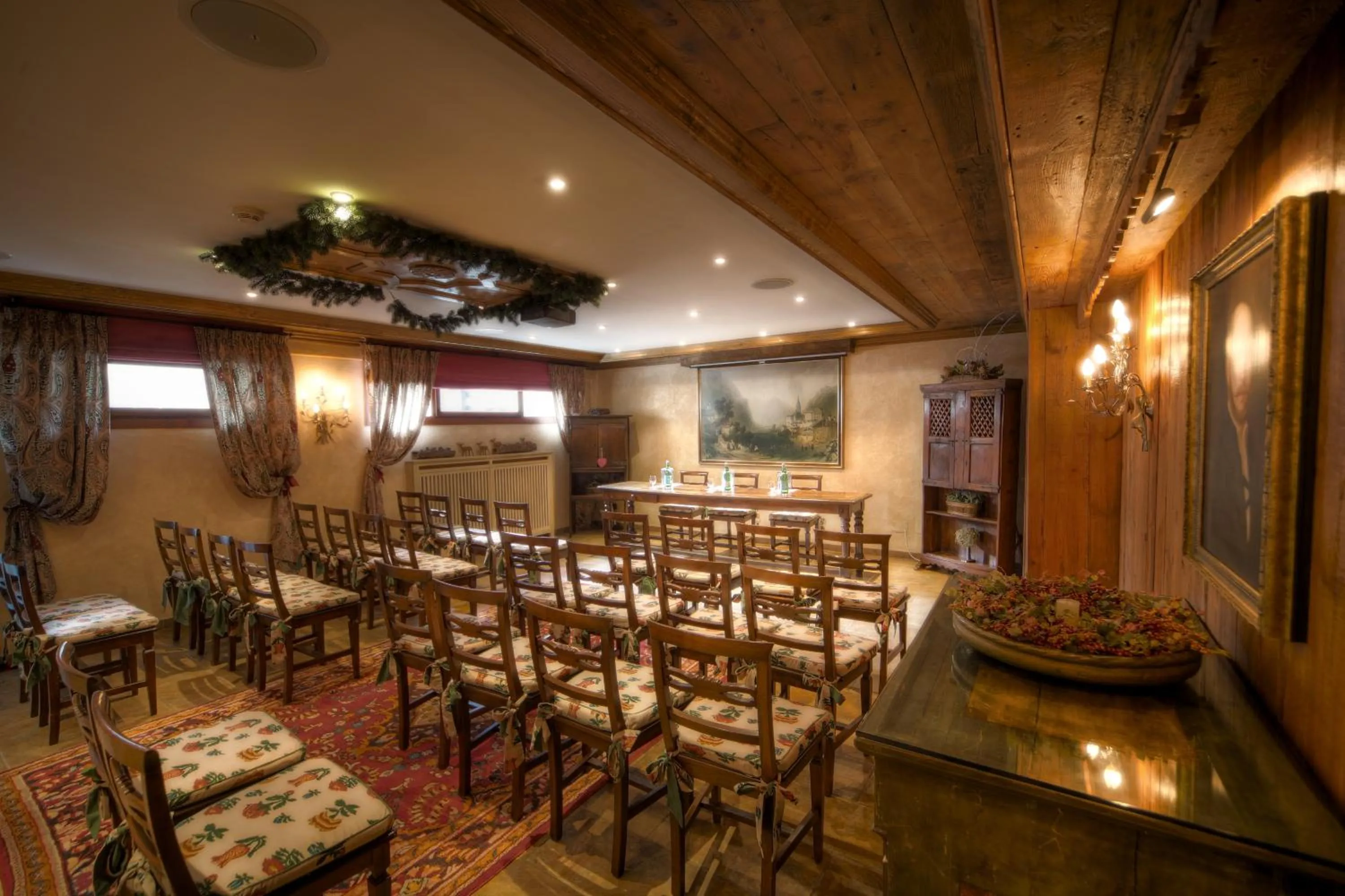 Business facilities in Villa Novecento Romantic Hotel - Estella Hotel Collection & Experience