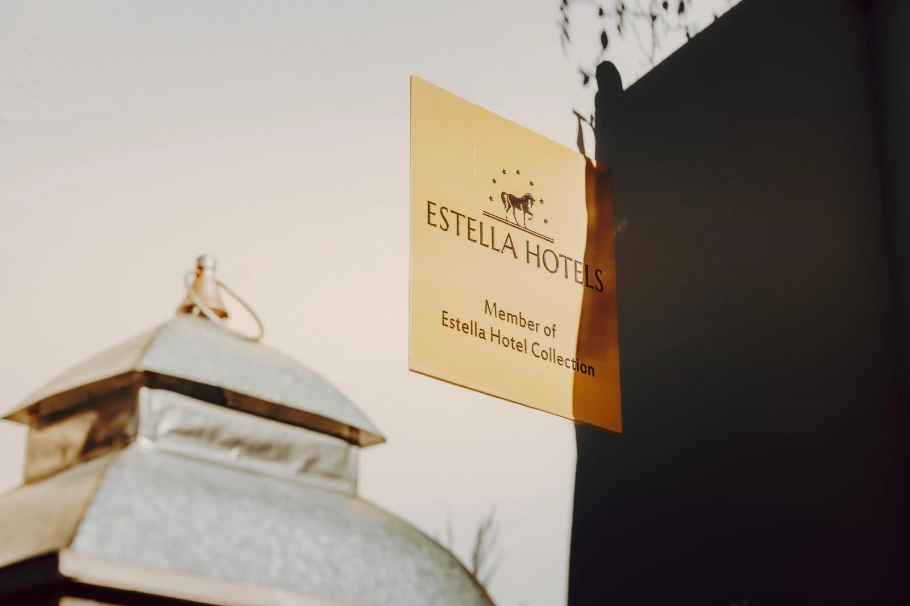 Property logo or sign, Bed in Villa Novecento Romantic Hotel - Estella Hotel Collection & Experience