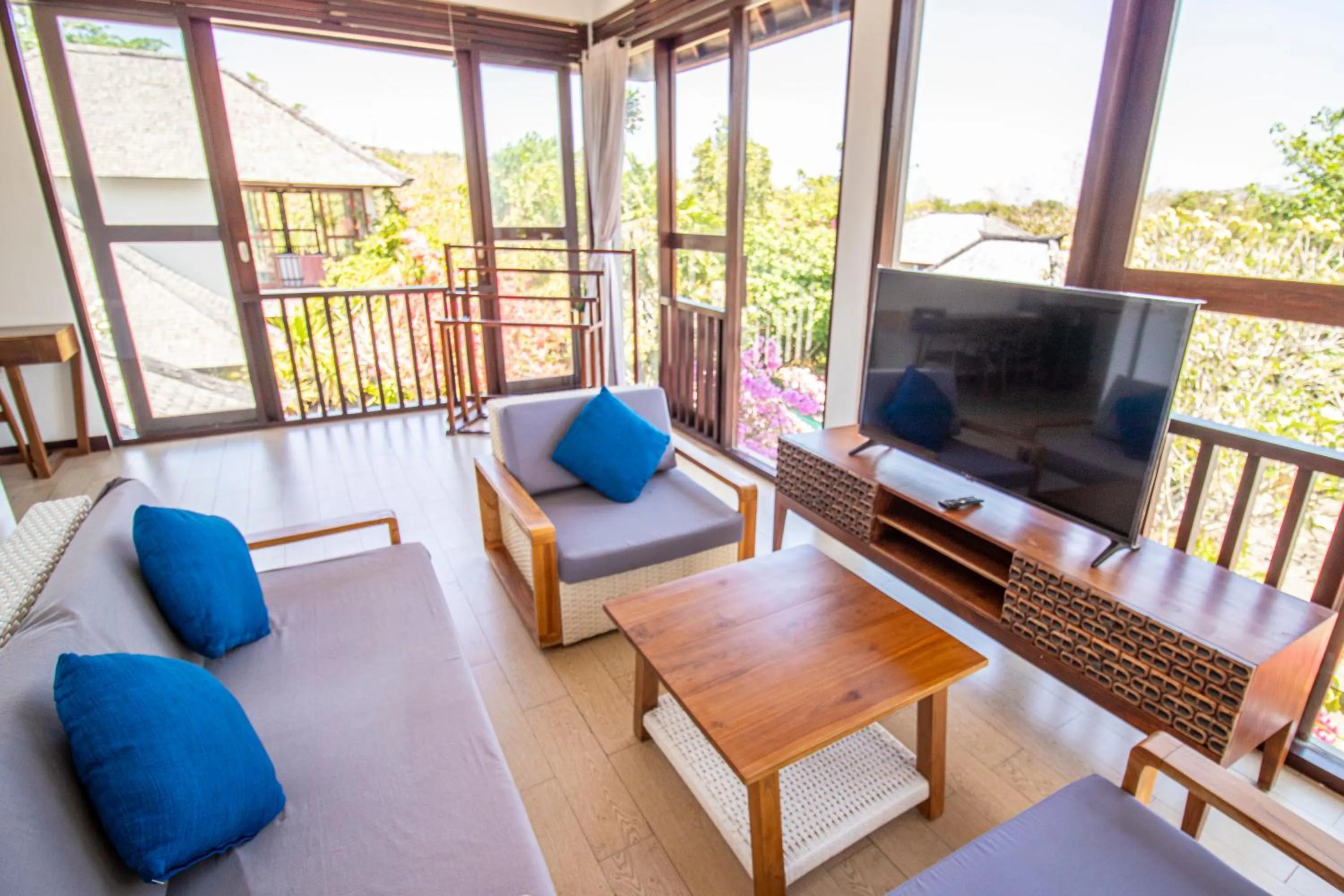 TV and multimedia in Uluwatu Yoga Resort