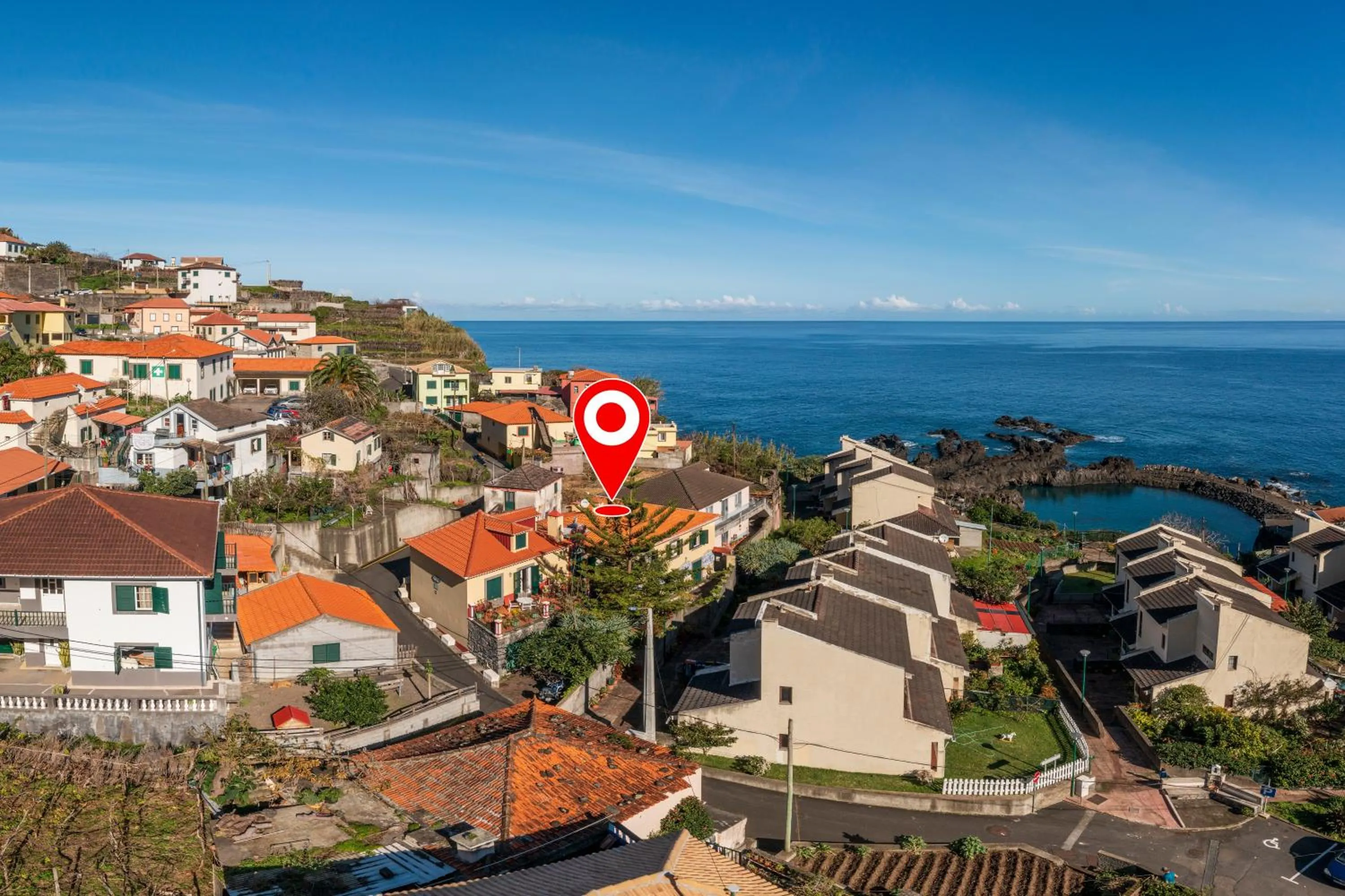 Property building in Casa Das Videiras