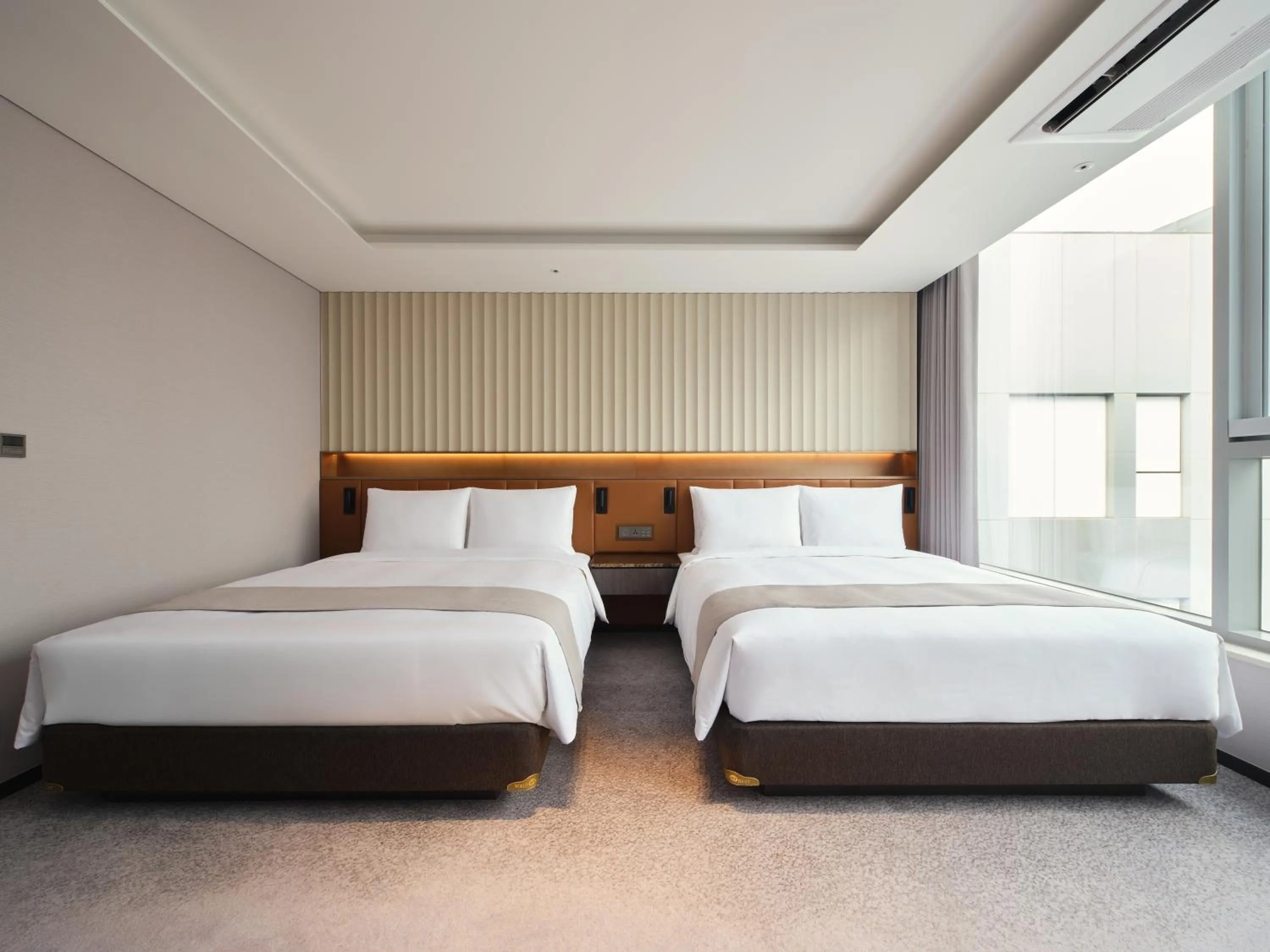 Bed in Stanford Hotel Myeongdong