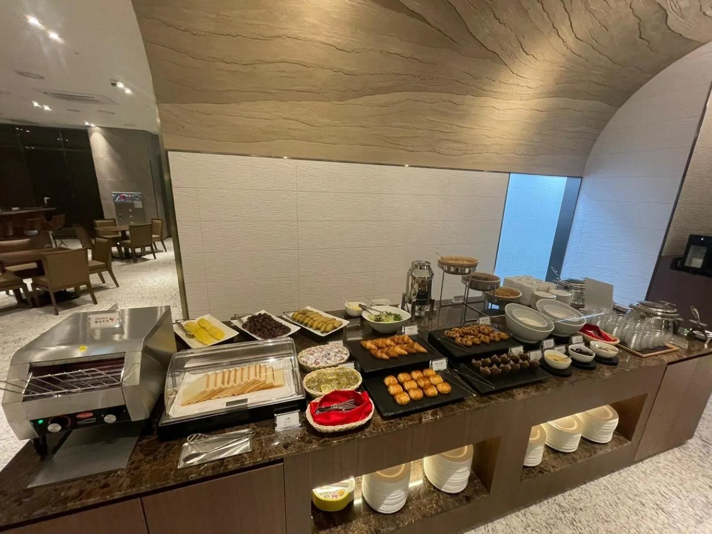 Stanford Hotel Myeongdong