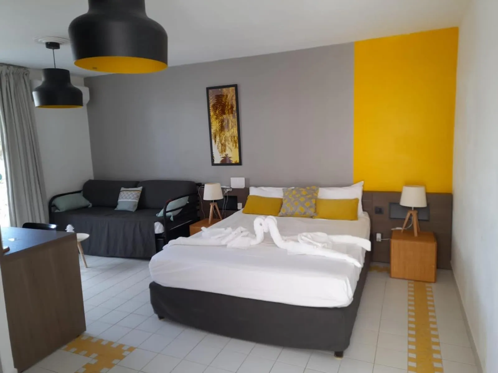 Bed in Studio 25 m Manganao Joela 4 personnes 2 adultes 2 enfants