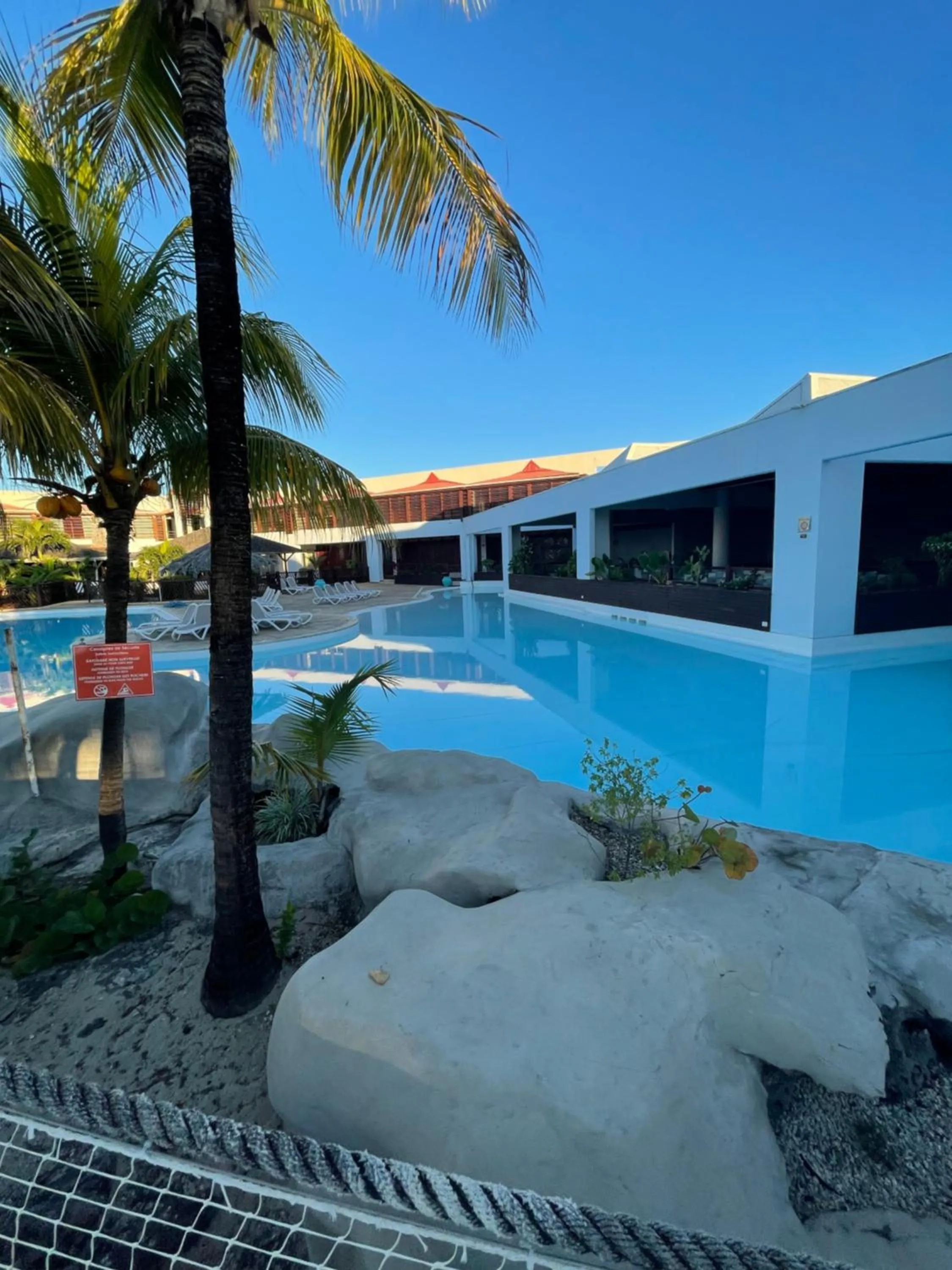 Studio 25 m Manganao Joela 4 personnes avec machine a laver